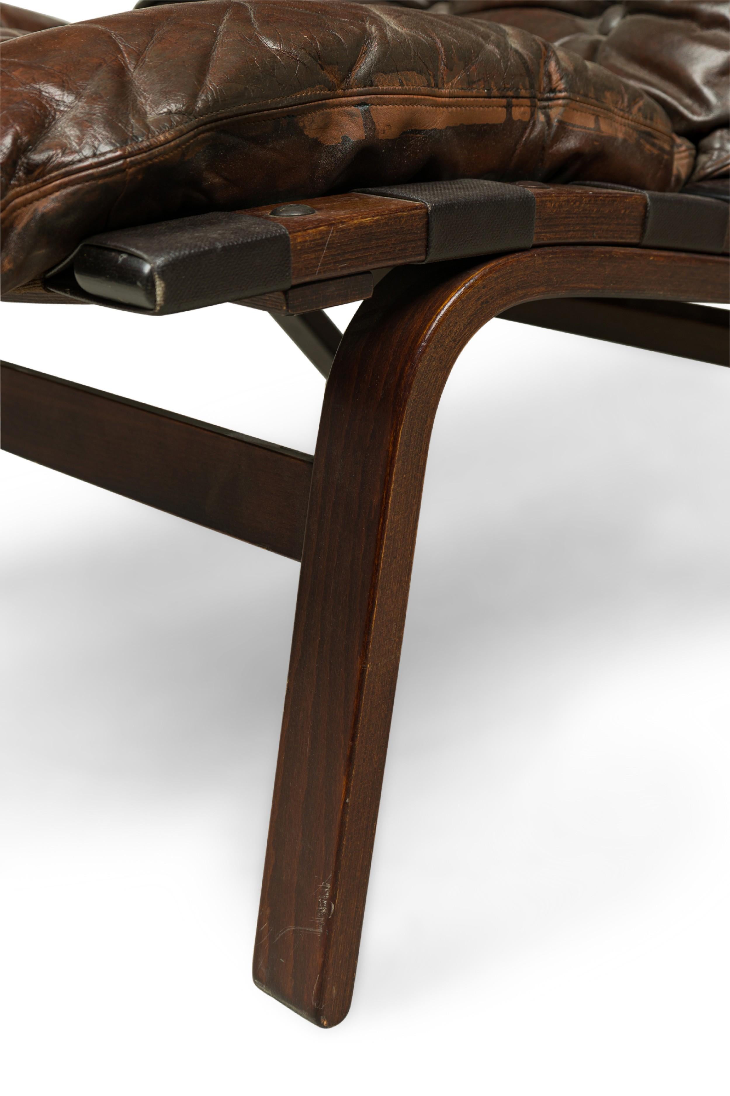 Bentwood Continental Mid-Century Style Tufted Leather Armchair For Sale