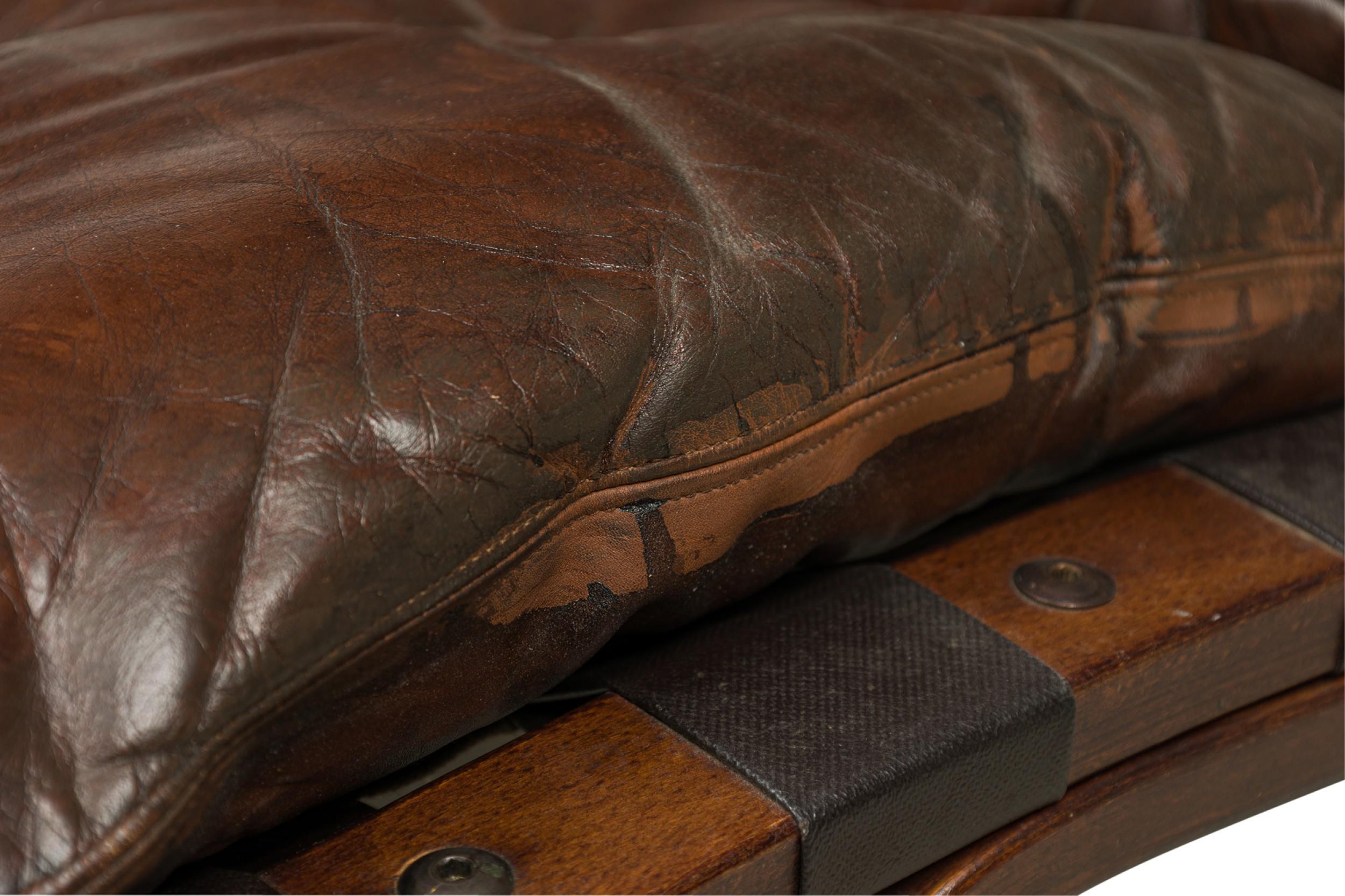 Continental Mid-Century Style Tufted Leather Armchair For Sale 1