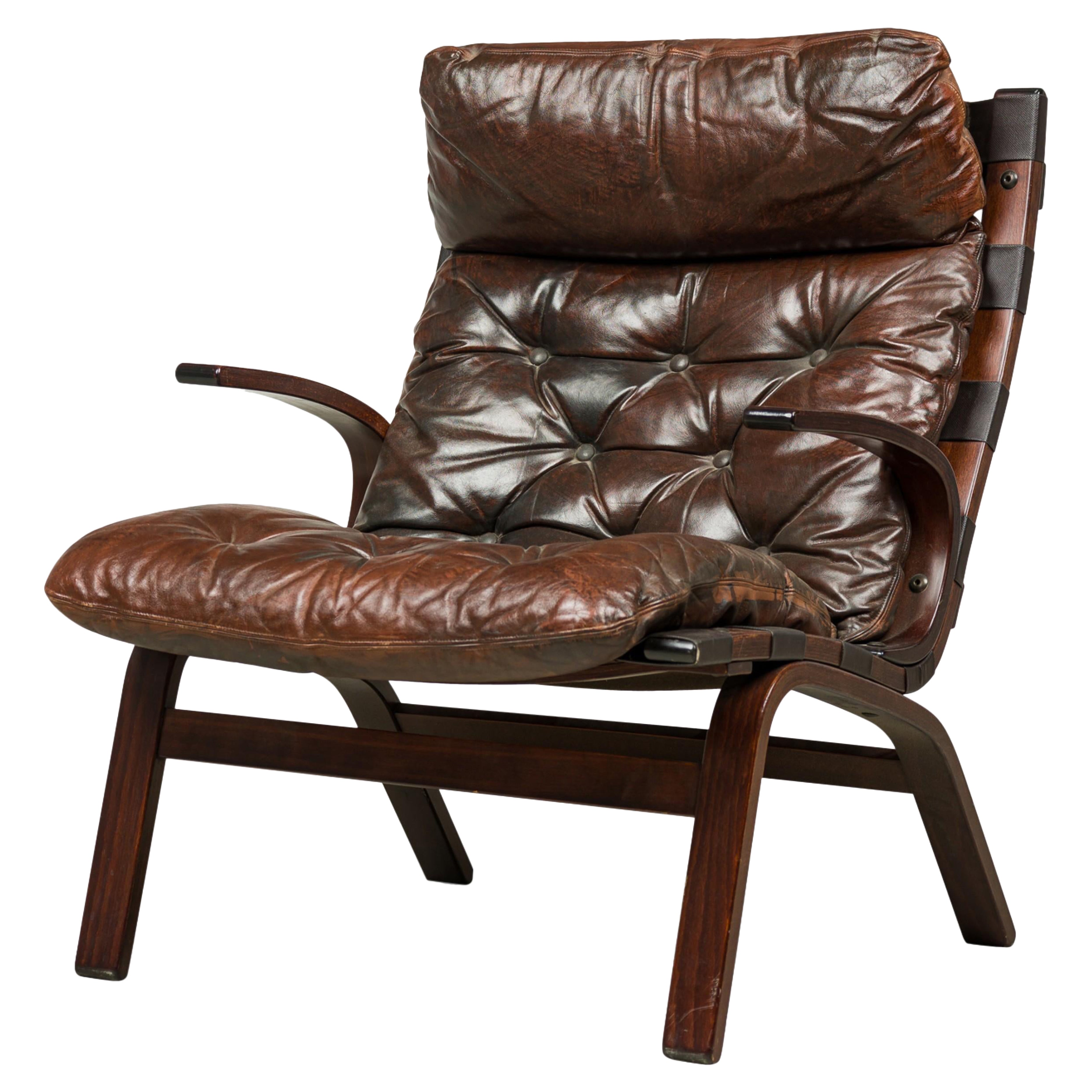 Continental Mid-Century Style Tufted Leather Armchair