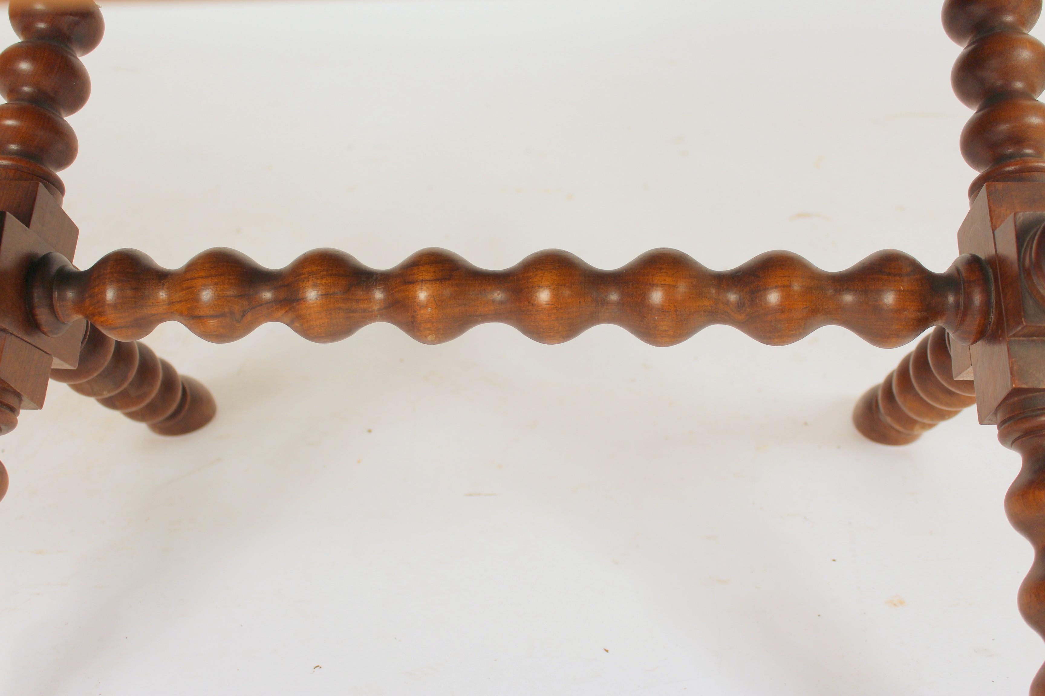 Continental Napoleon III Style Walnut Bench For Sale 2