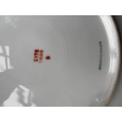 Continental Neo-classic style white and green-bordered porcelain dinner plates