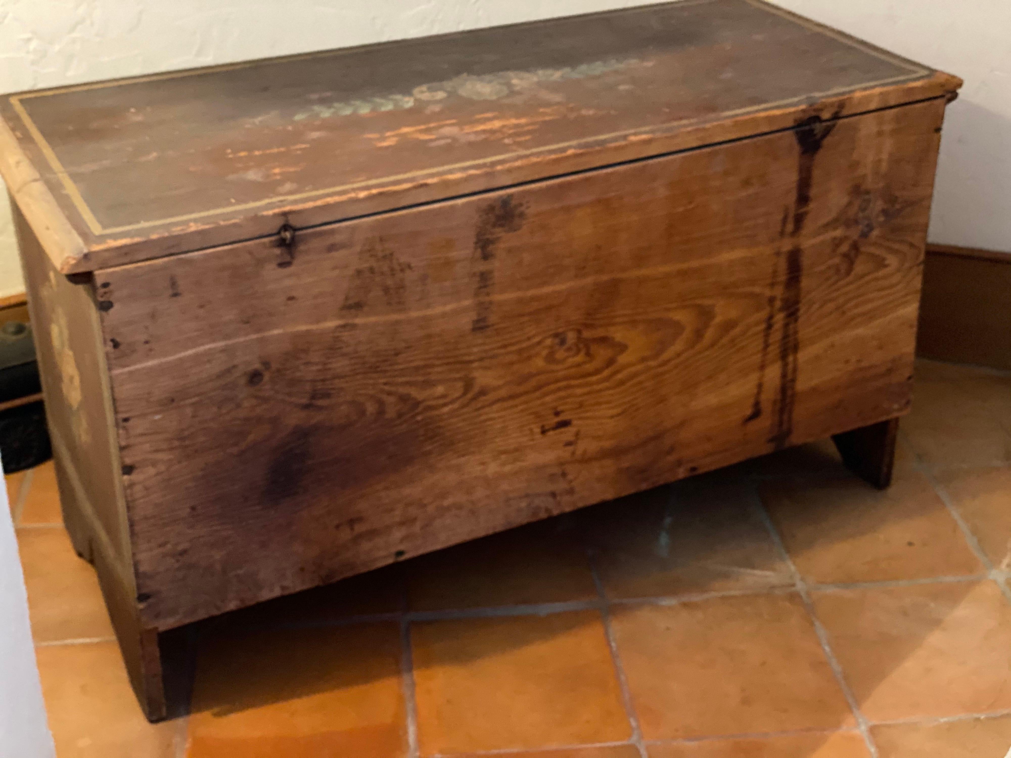 Continental Painted Wood Trunk, Late 19th-Early 20th Century 12