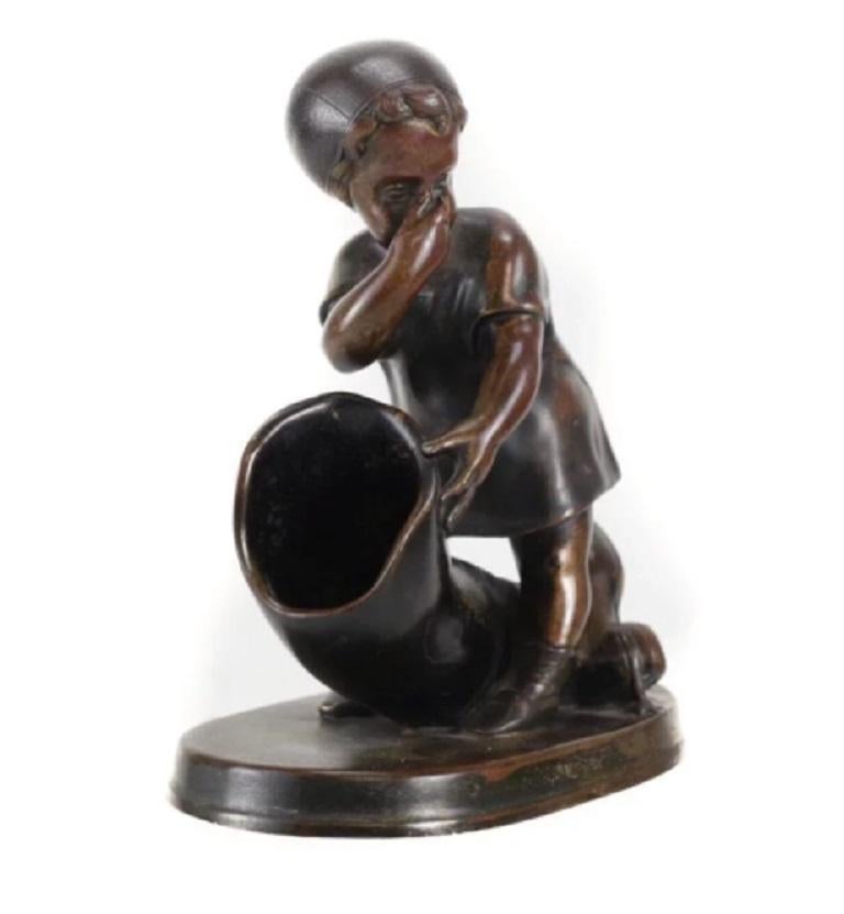 Continental Patinated Bronze Figurine, Girl Smelling Boot, 19th Century In Good Condition For Sale In Gardena, CA