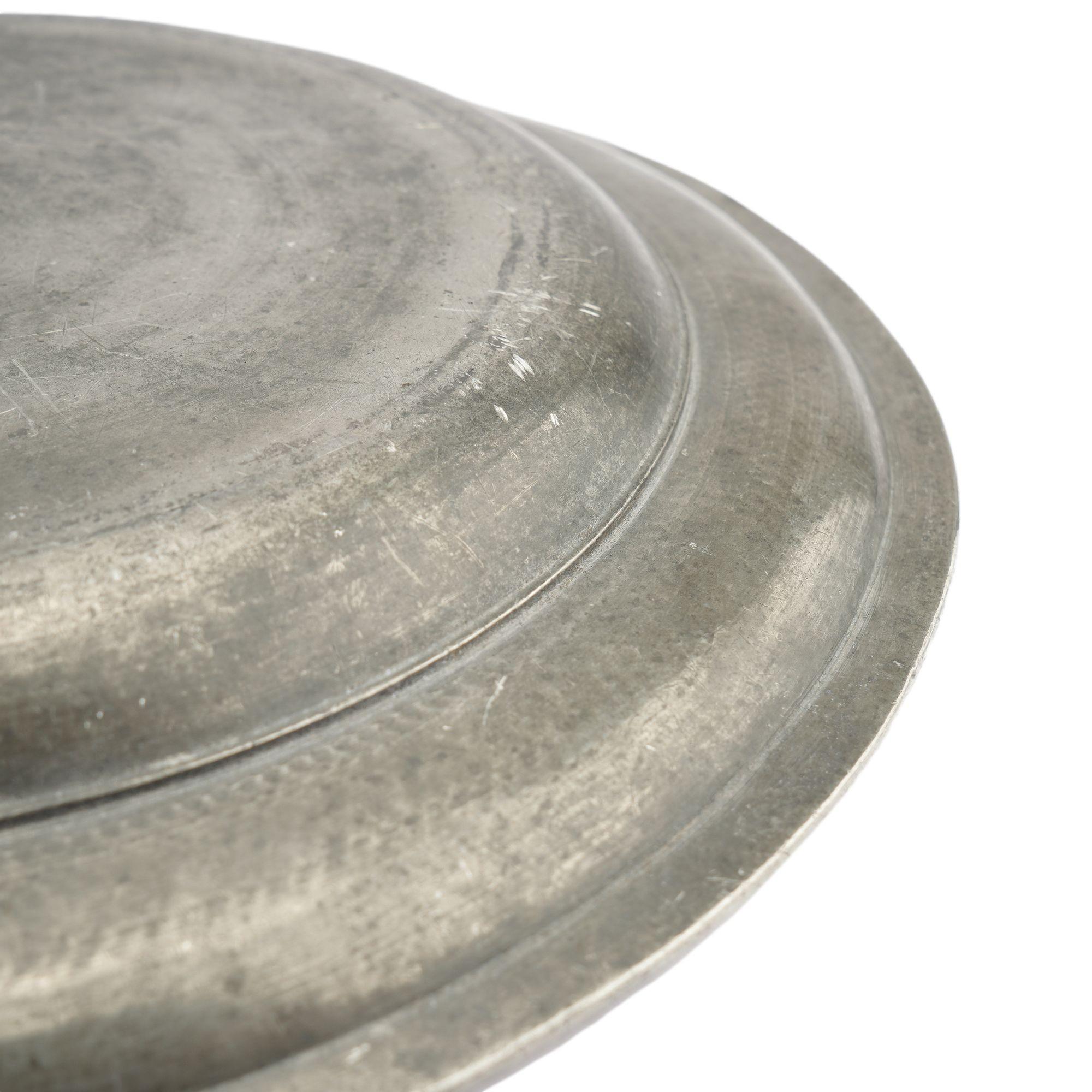 Continental pewter charger, 1750-1800 For Sale 3