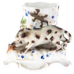 Jarrón Continental de Porcelana Policromada Animalier Siglo XIX