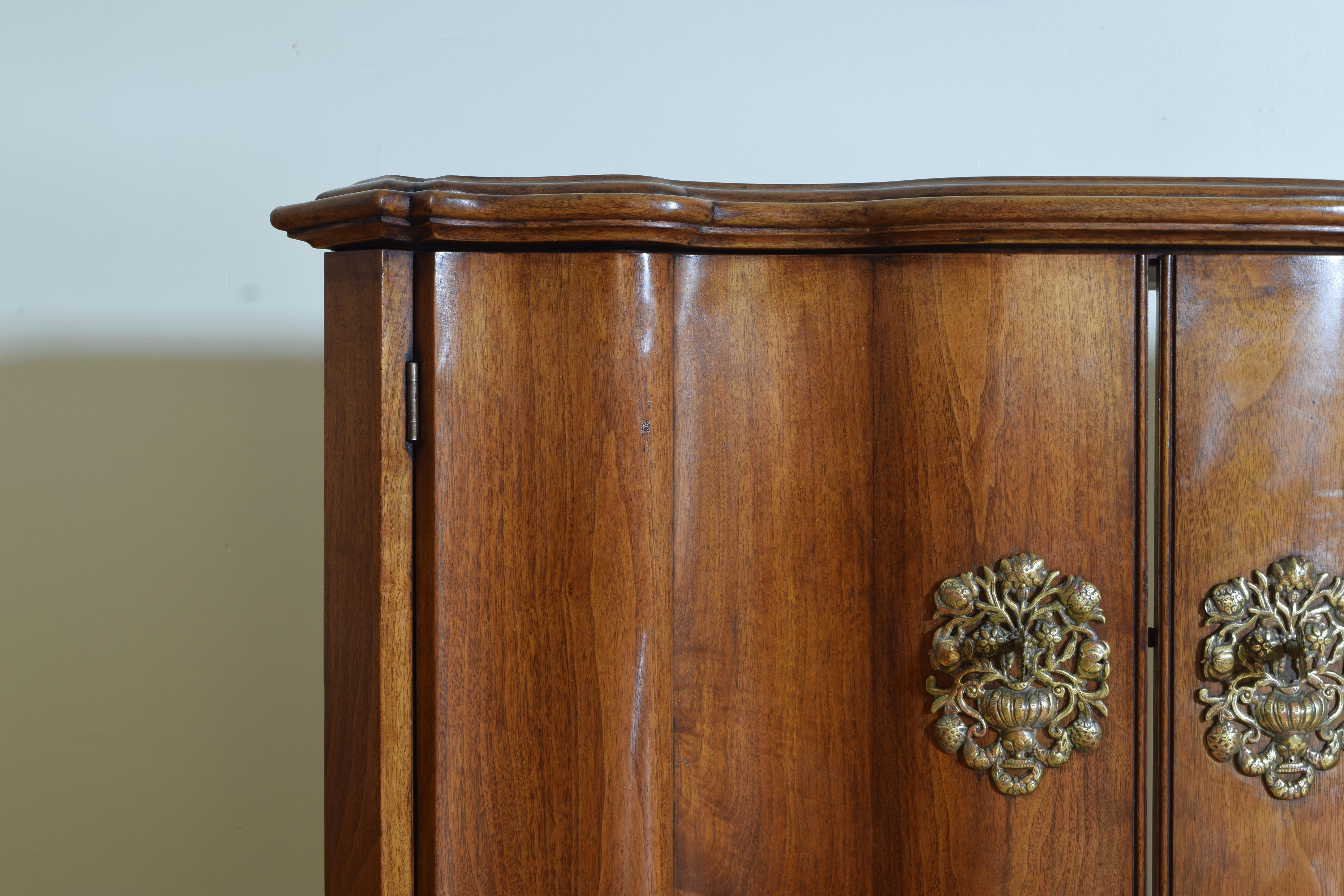 Continental Rococo Style Walnut Serpentine Front 2-Door Cabinet, Early 20th Cen 2