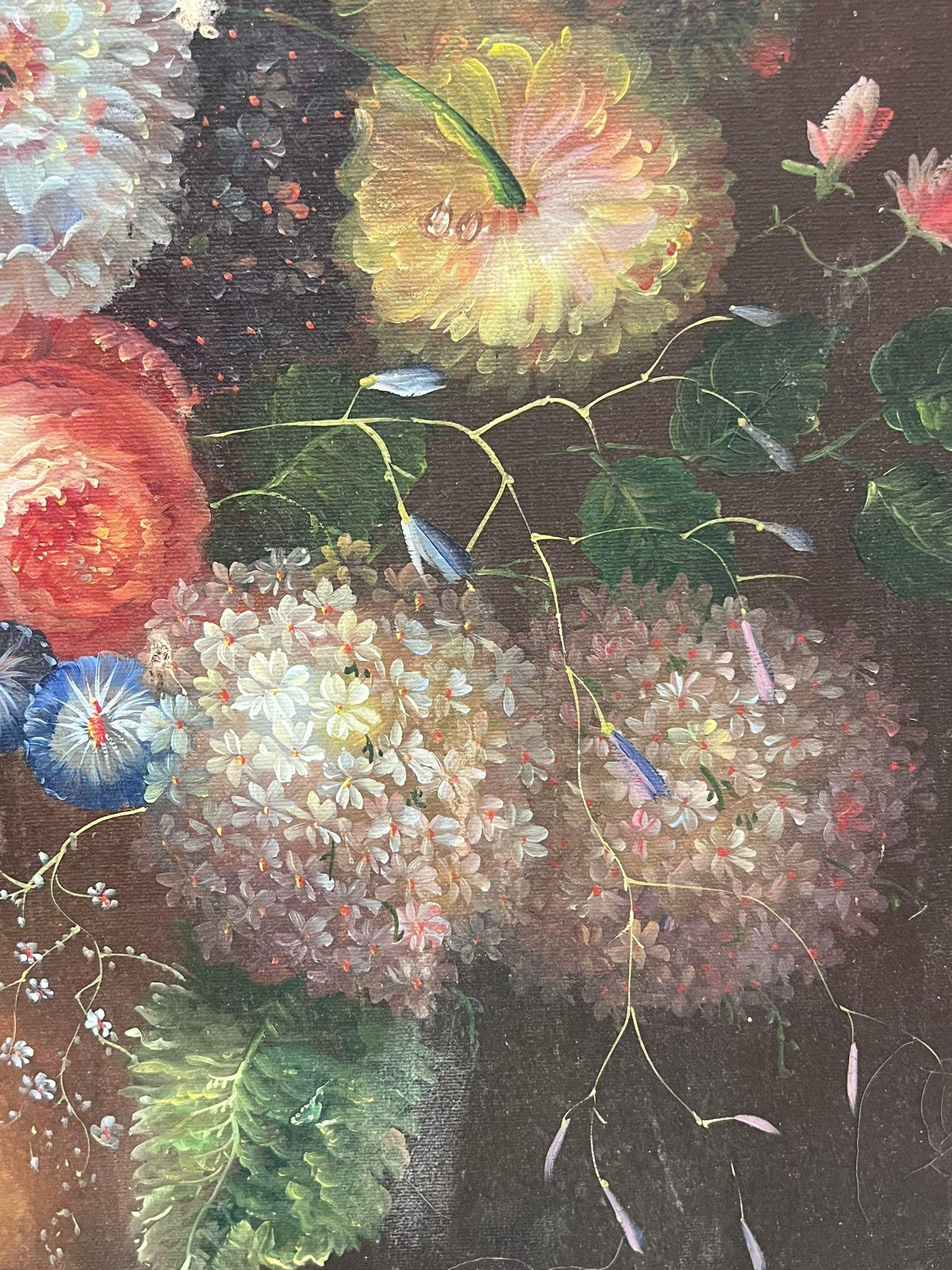 Abbondanza di fiori con uva e rose Natura morta grande pittura a olio in vendita 1
