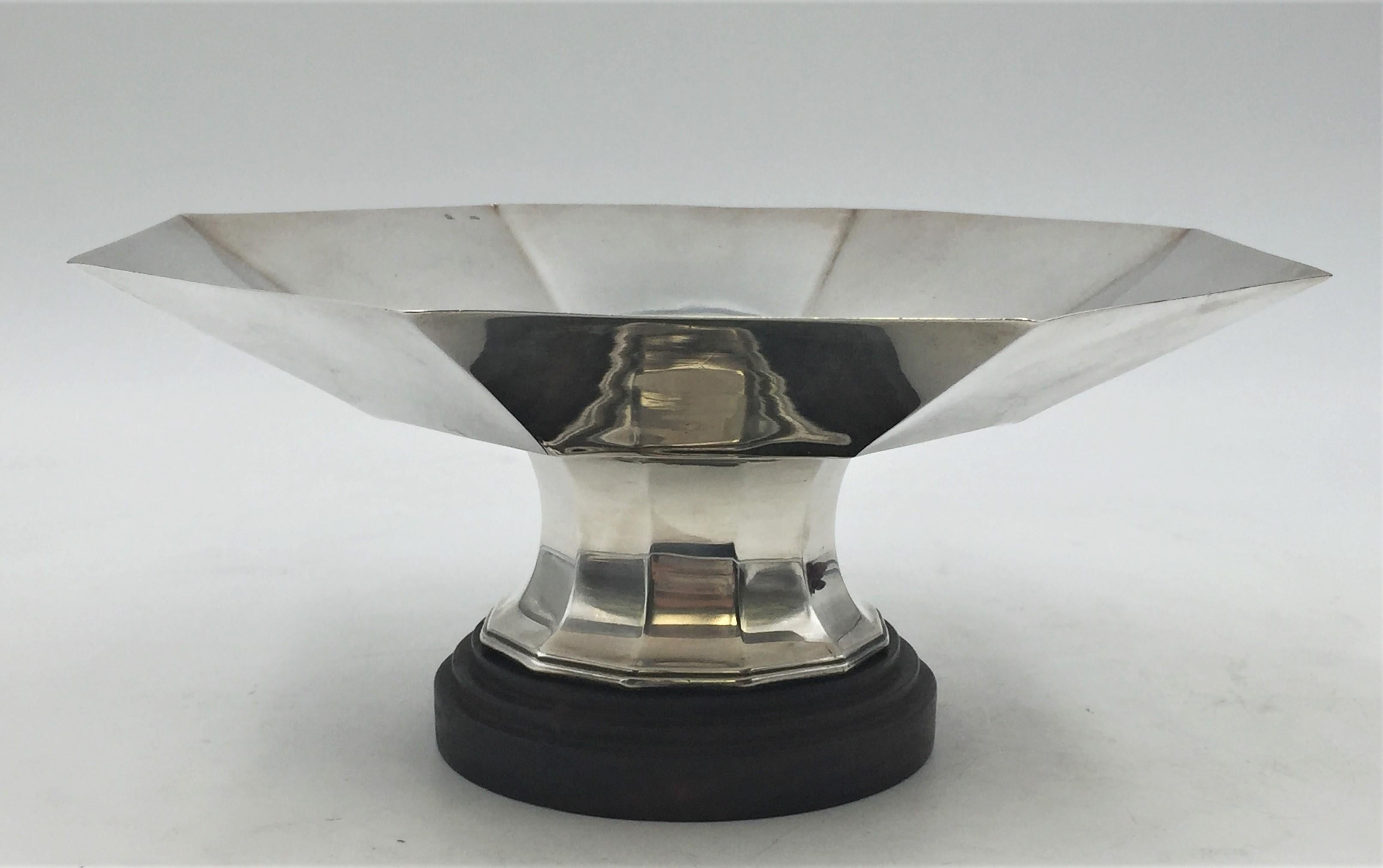 Continental Silver and Wood Centerpiece Stand Bowl in Mid-Century Modern Style In Good Condition In New York, NY