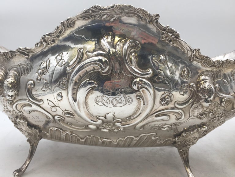 Continental Silver Centerpiece with Cherubs, Circa 1900 In Good Condition For Sale In New York, NY