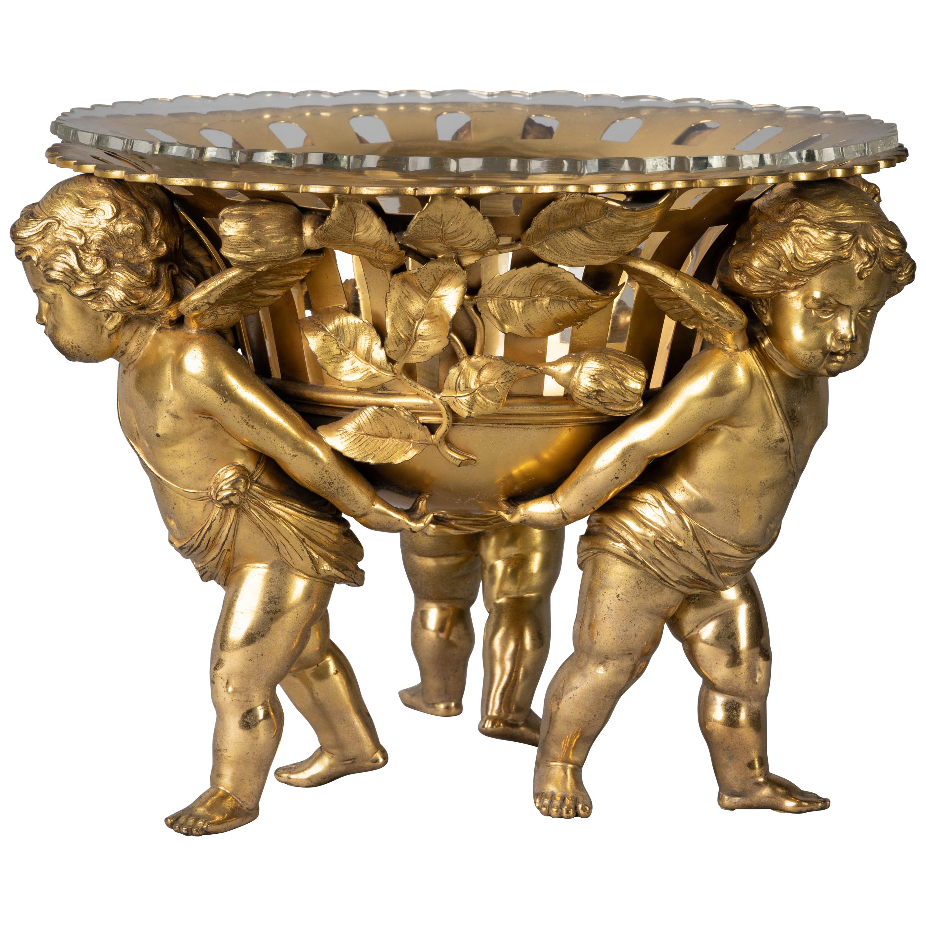 Centre de table figuratif continental en argent doré et verre:: datant d'environ 1880