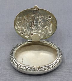 Ovale Pillenschachtel aus kontinentalem Silber, Niederlande, um 1900