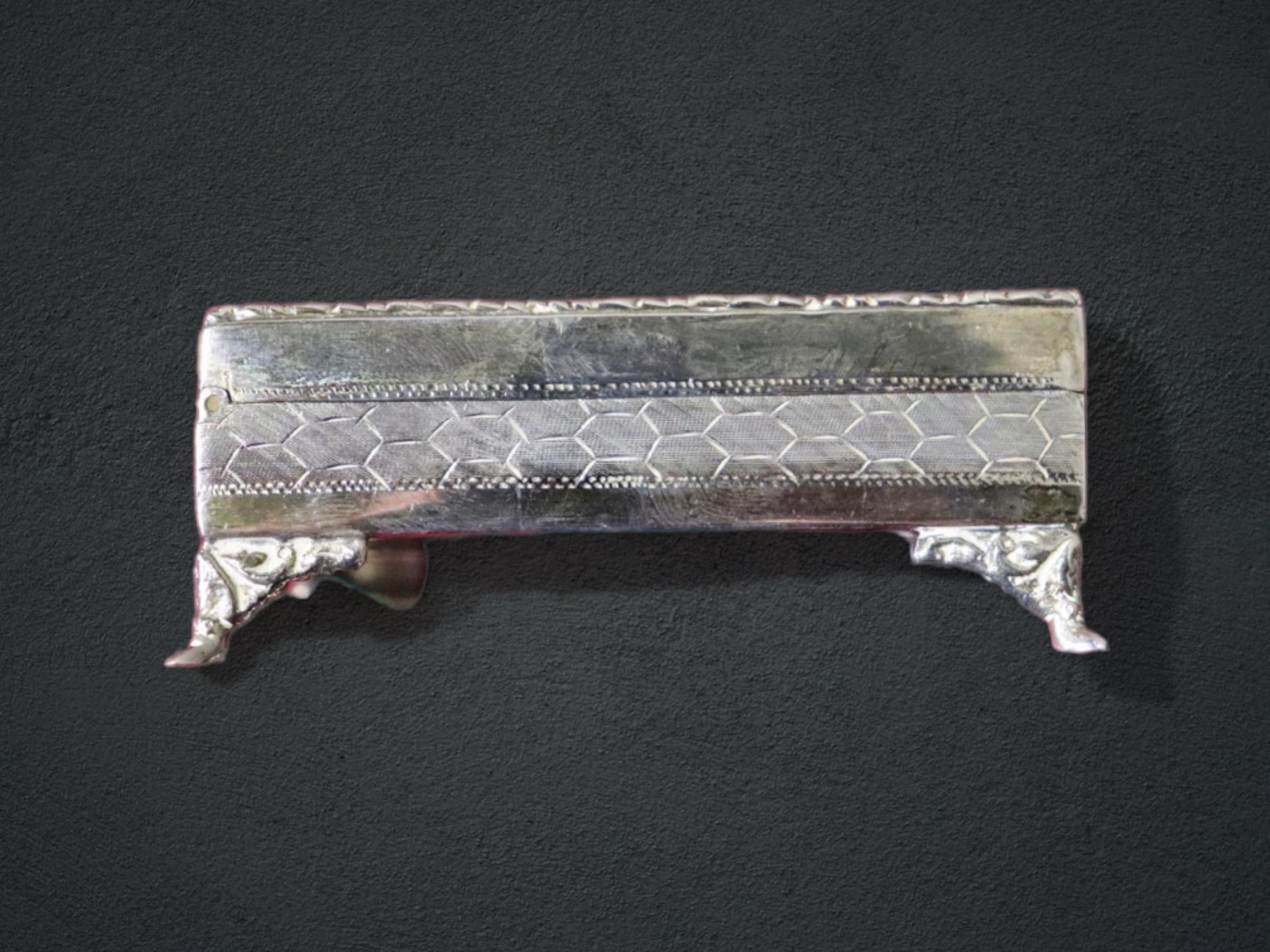 Continental Silber Trinket Box mit Emaille Plaque (Unbekannt)