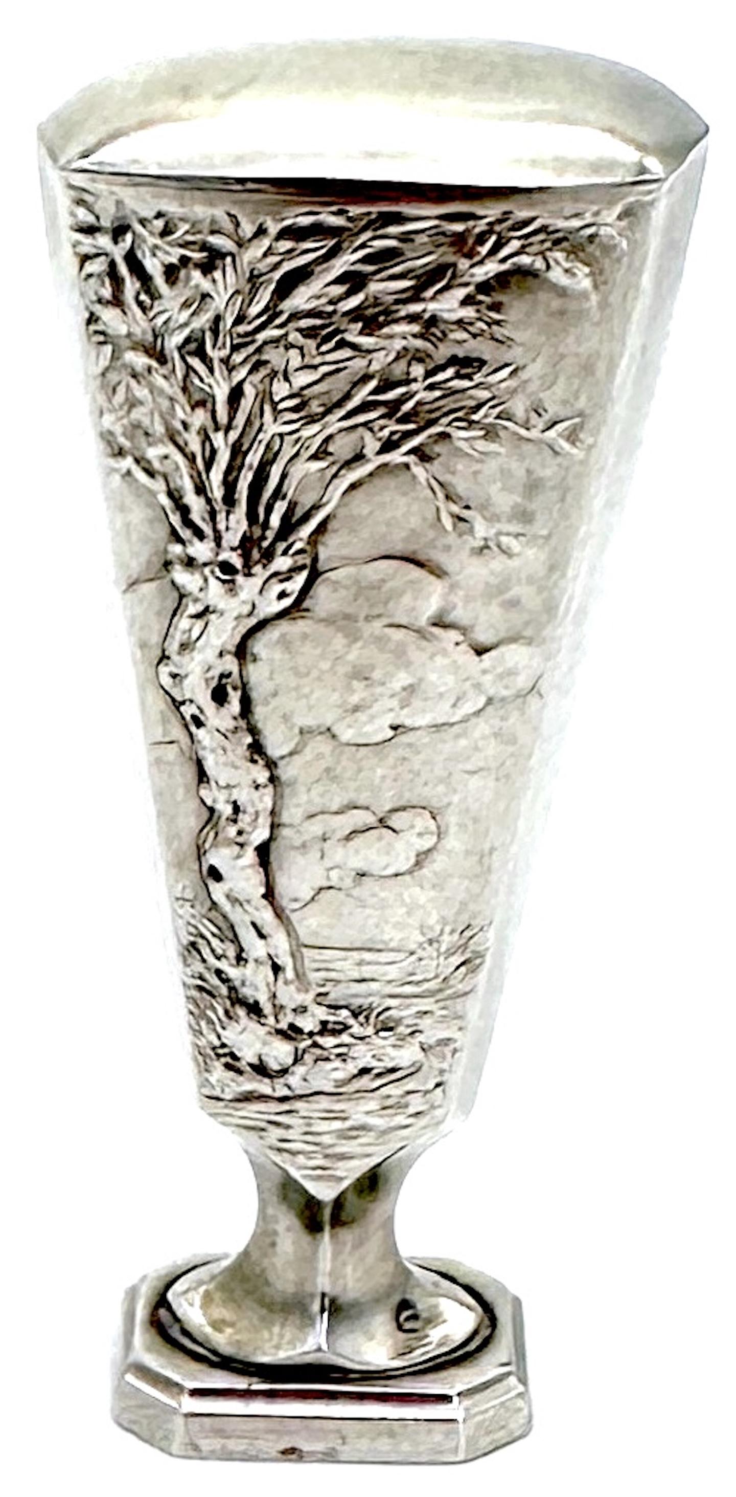 Sello de cera de plata continental con figura y paisaje Art Nouveau, circa 1900 En relieve en venta