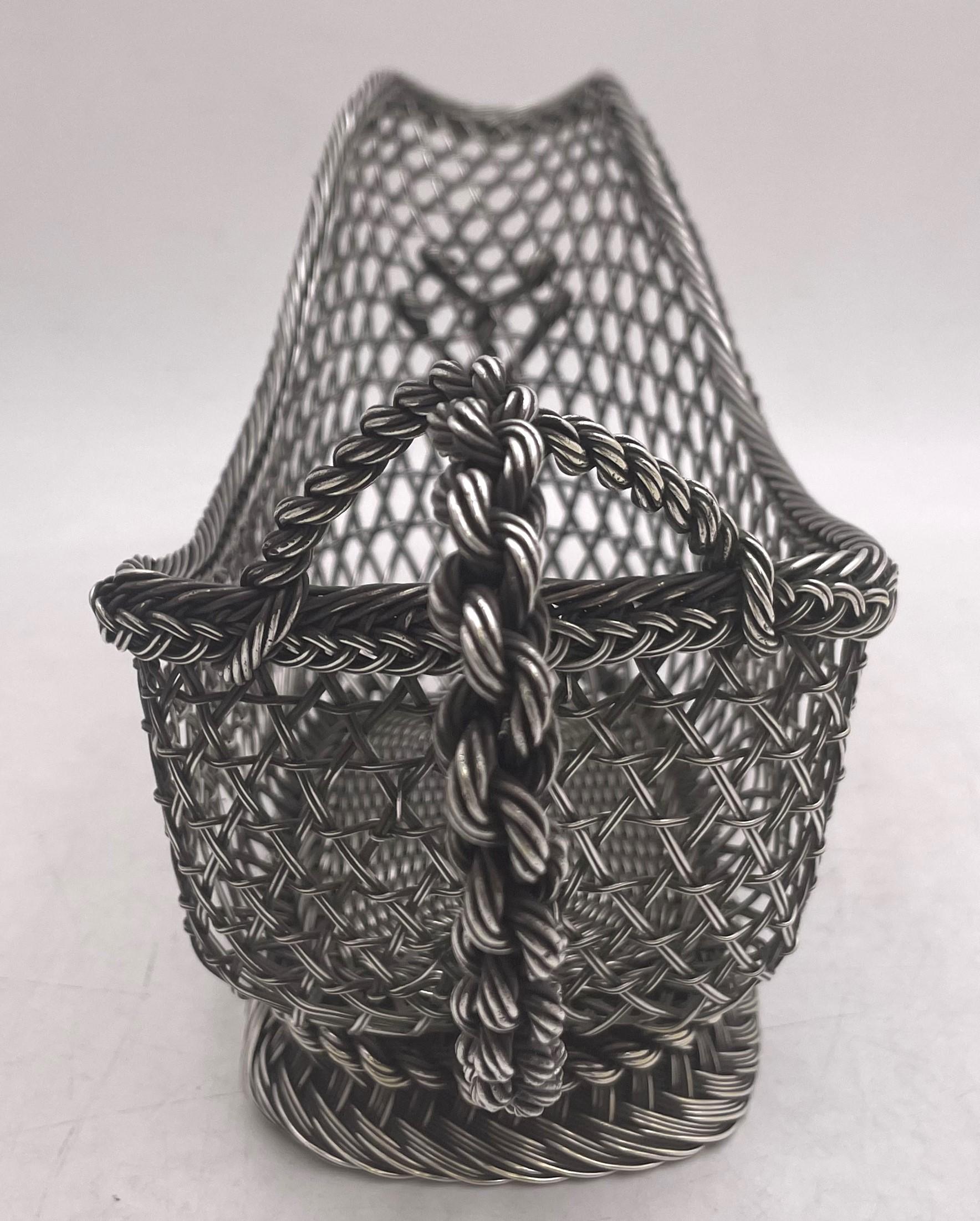 European Continental Silver Wine Caddy from 19th Century with Fishnet Design For Sale