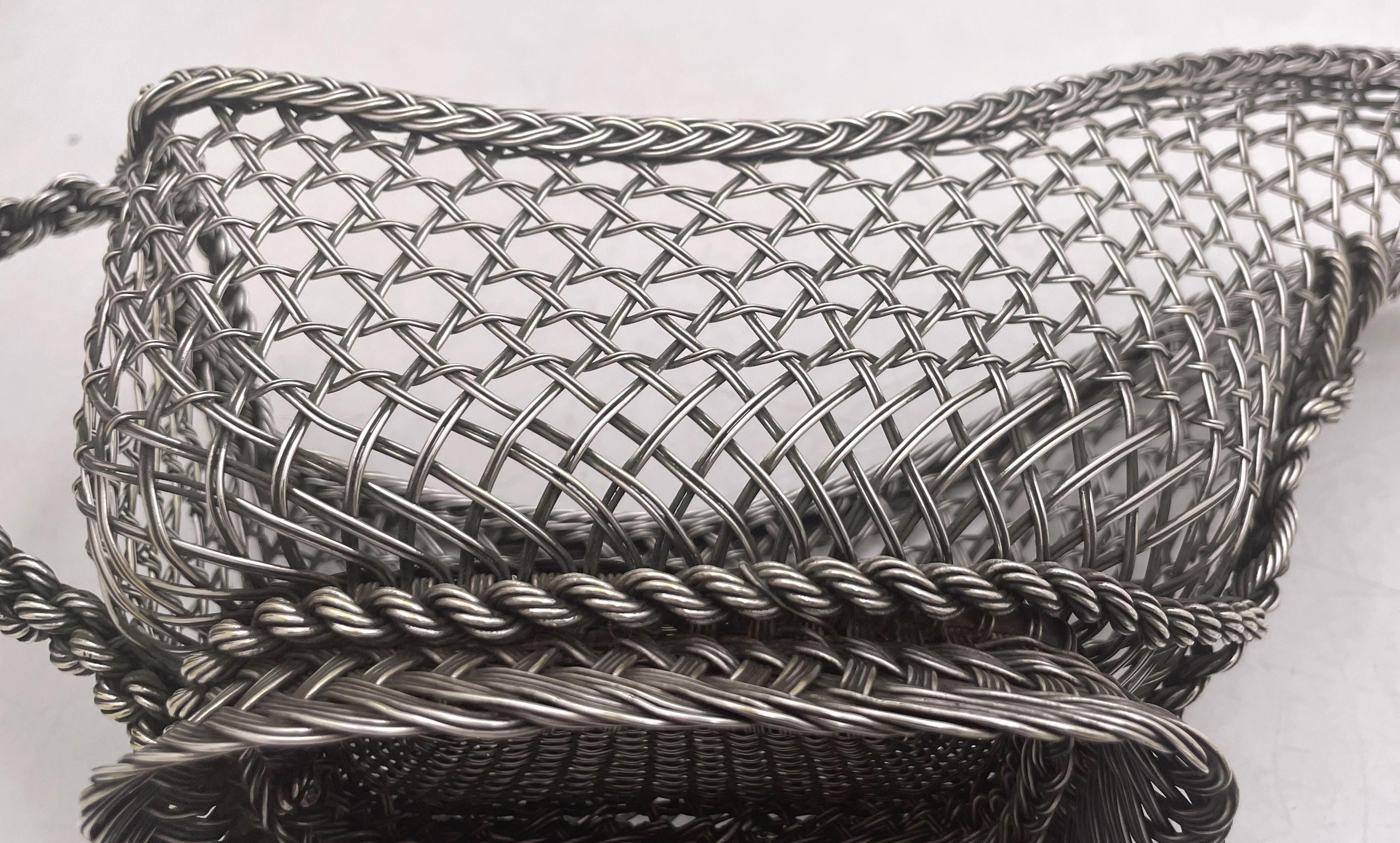 Continental Silver Wine Caddy from 19th Century with Fishnet Design For Sale 3