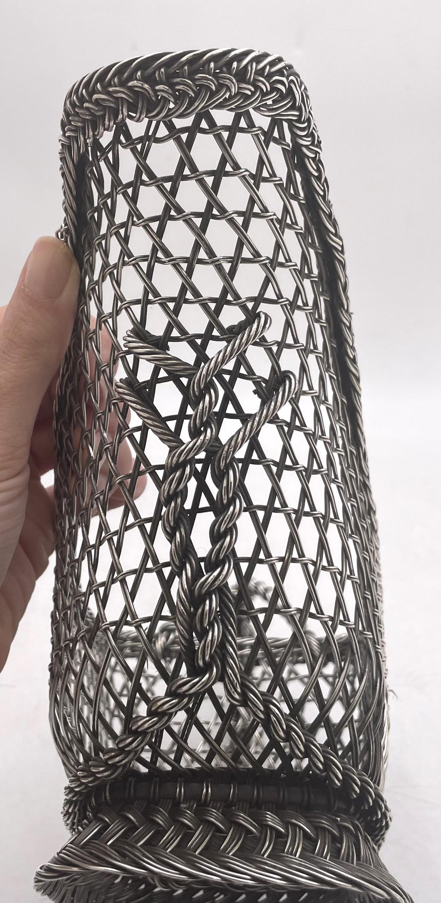 Continental Silver Wine Caddy from 19th Century with Fishnet Design For Sale 4
