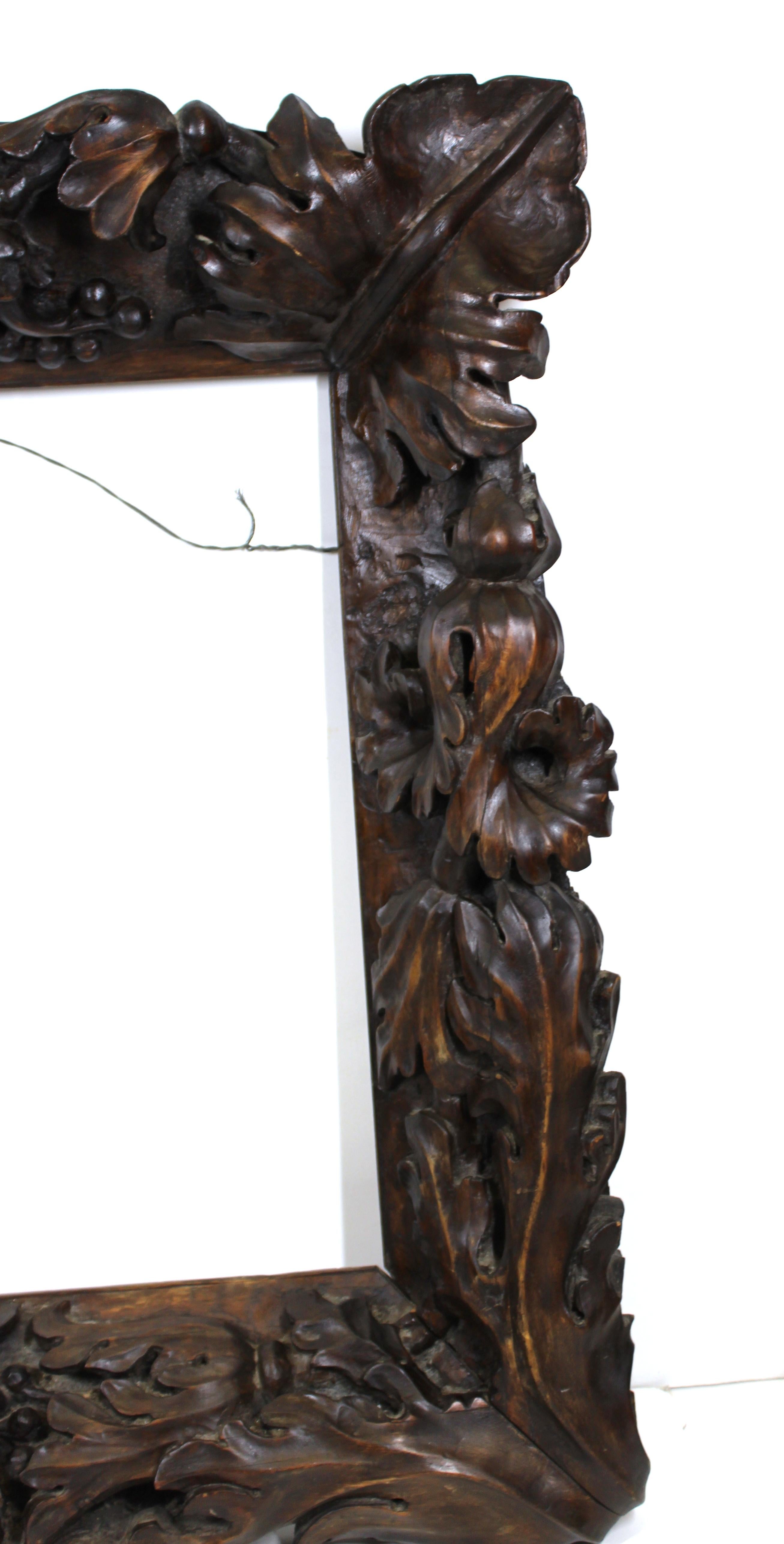 Baroque Cadre en bois sculpté de maître baroque tropical continental avec feuillage lourd sculpté