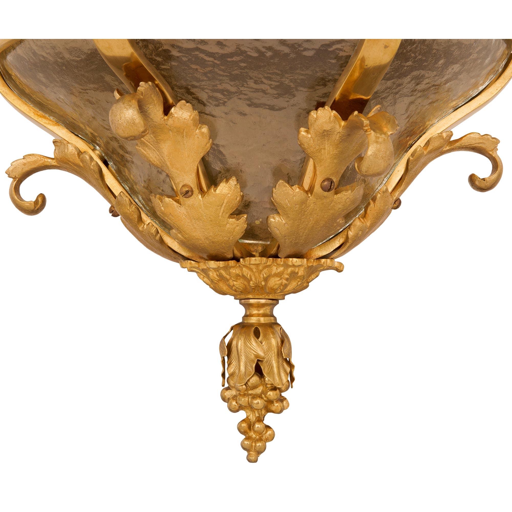 Continental Turn of the Century Ormolu and Frosted Glass Sconce For Sale 3