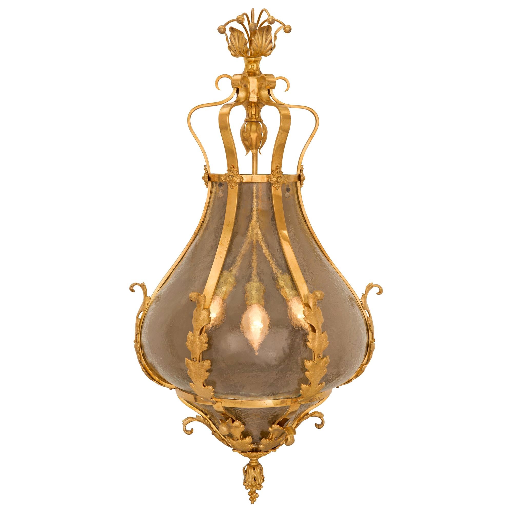 Continental Turn of the Century Ormolu and Frosted Glass Sconce For Sale