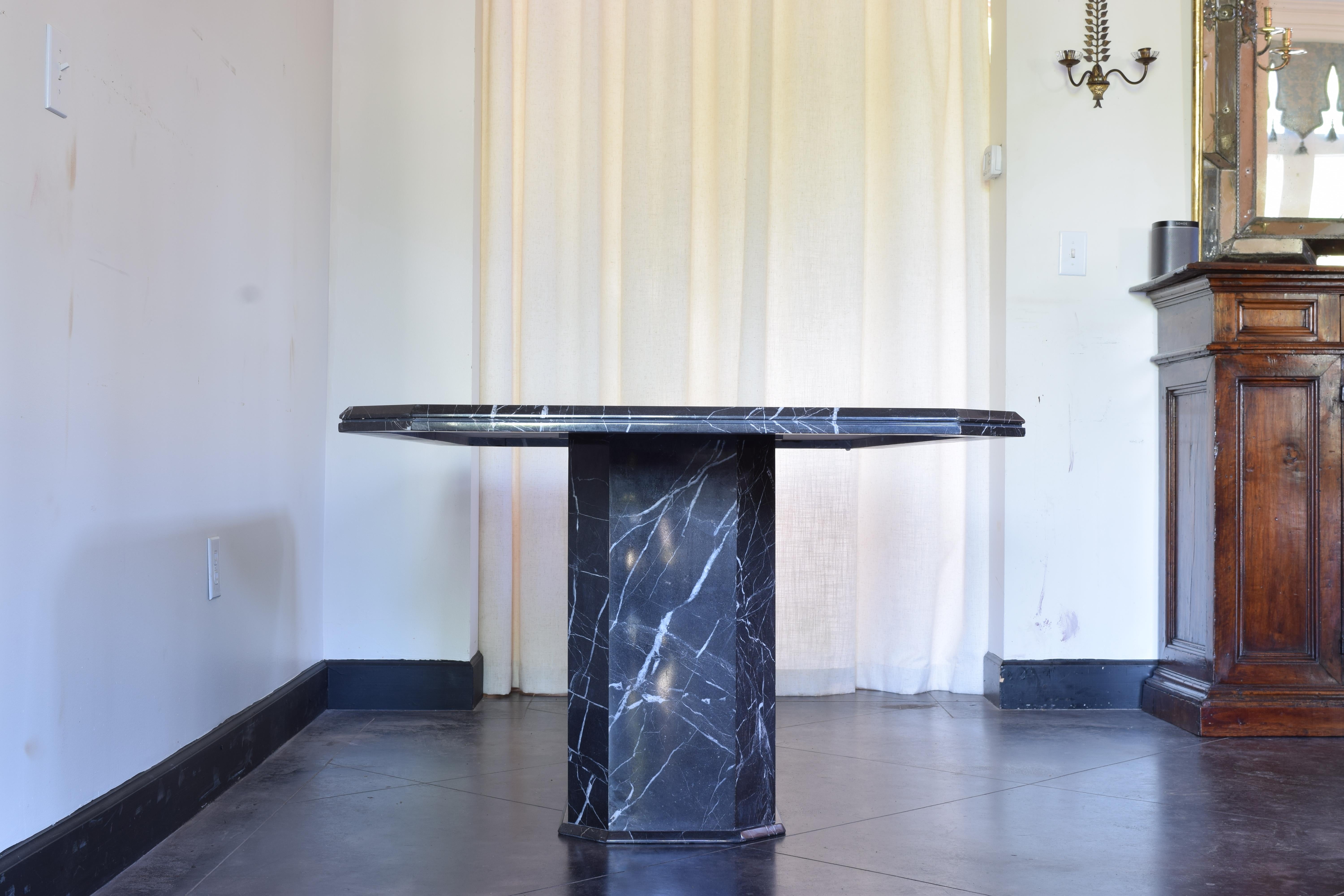 European Continental Two-Piece Marble Dining Table, circa 1970 For Sale