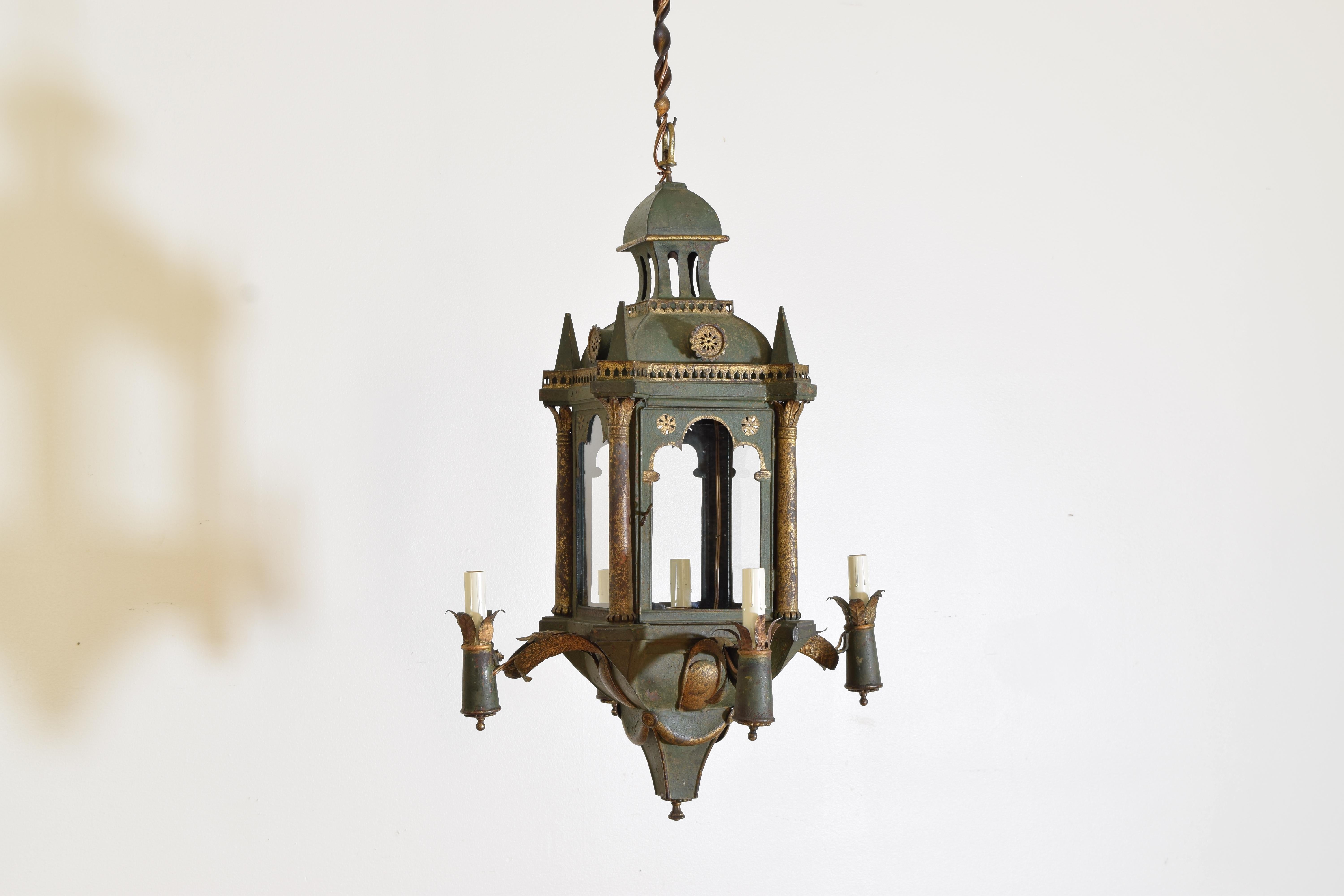 Moorish Continental Venetian Inspired Painted & Gilt Tole 5-Light Lantern, early 20thc