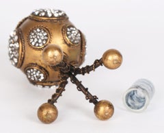 Continental Juego muy inusual de metal dorado con forma de globo terráqueo Inwell