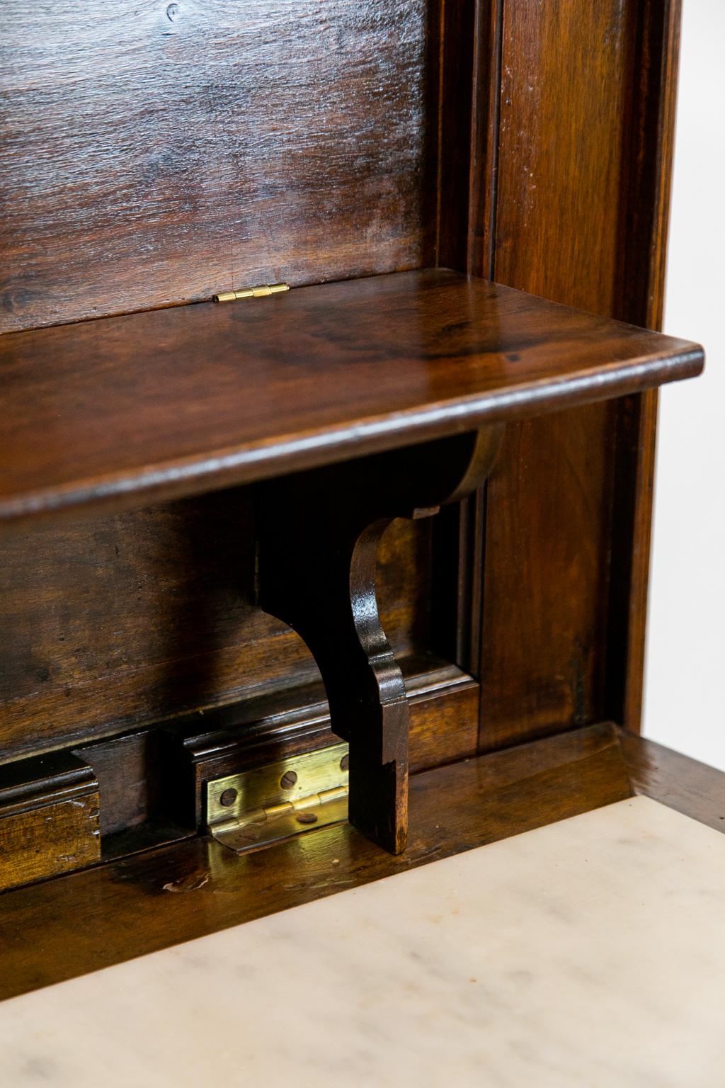 Continental Walnut Three-Tiered Barley Twist Shelf 9