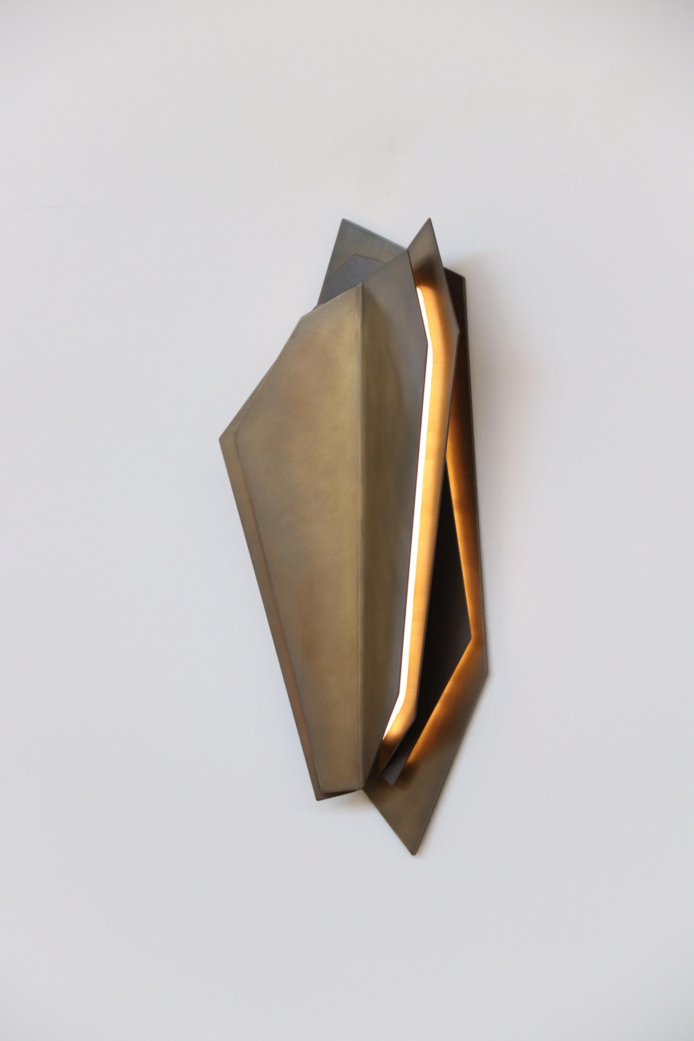Continuum 500 Wall Sconce by Lost Profile Studio In New Condition For Sale In Geneve, CH