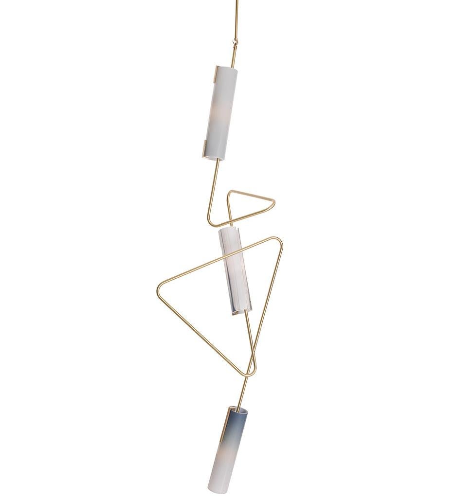 Vertikaler Kronleuchter Continuum: Graue und weiße Glasschirme von Avram Rusu STUDIO (Moderne) im Angebot