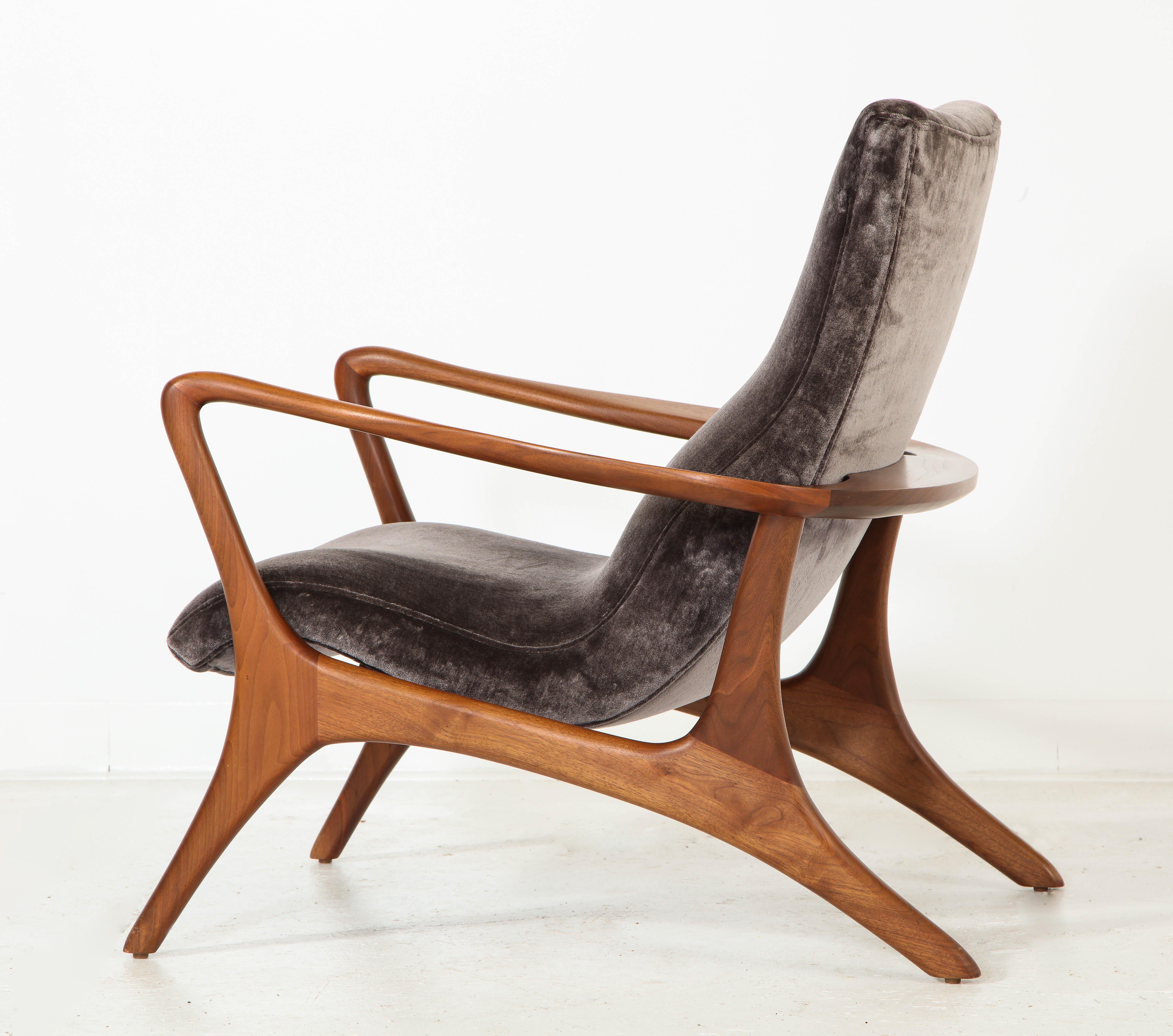 Contour Low Back Lounge Chair Offered by Vladimir Kagan Design Group 5