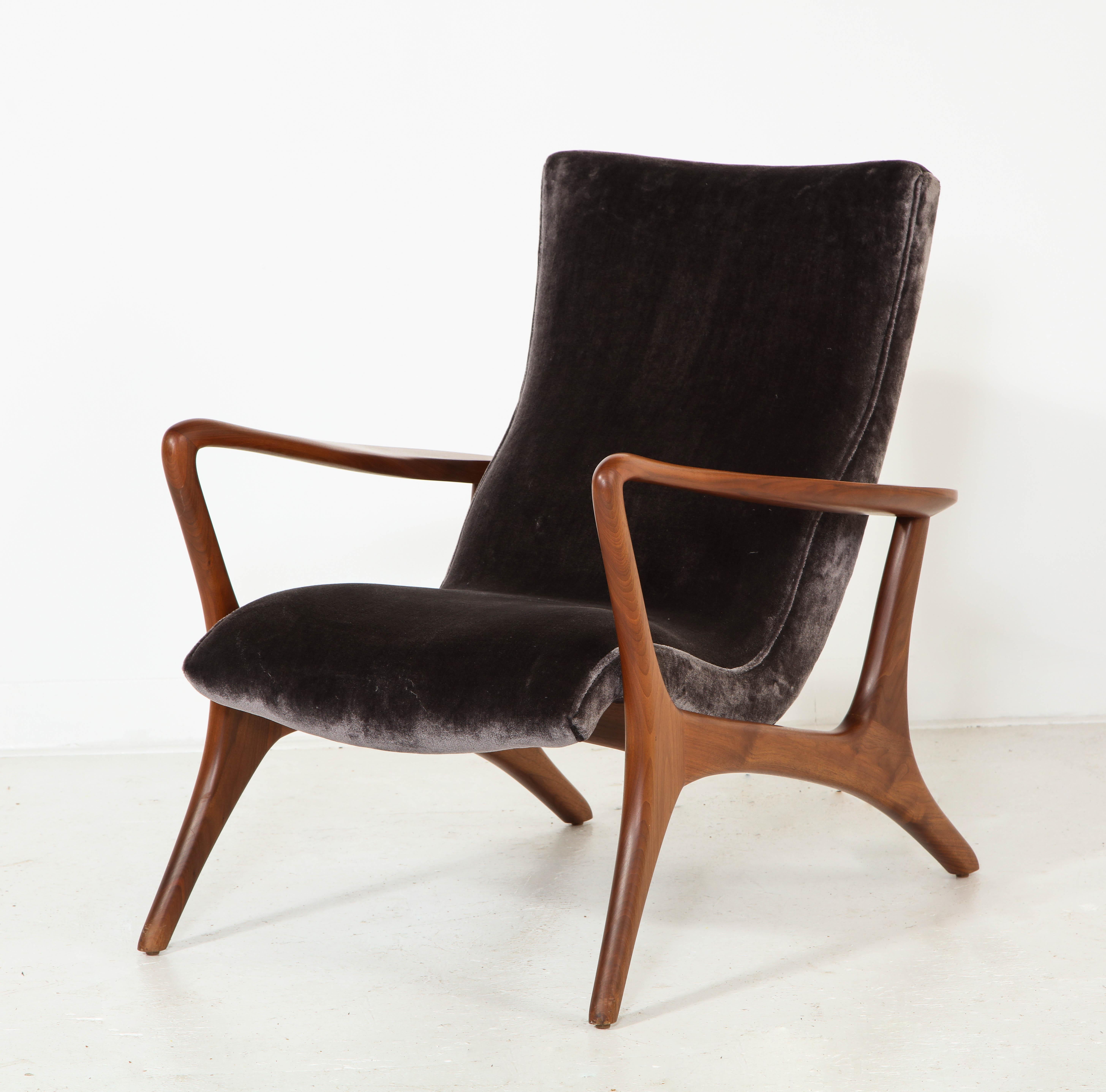 Contour Low Back Lounge Chair Offered by Vladimir Kagan Design Group 7