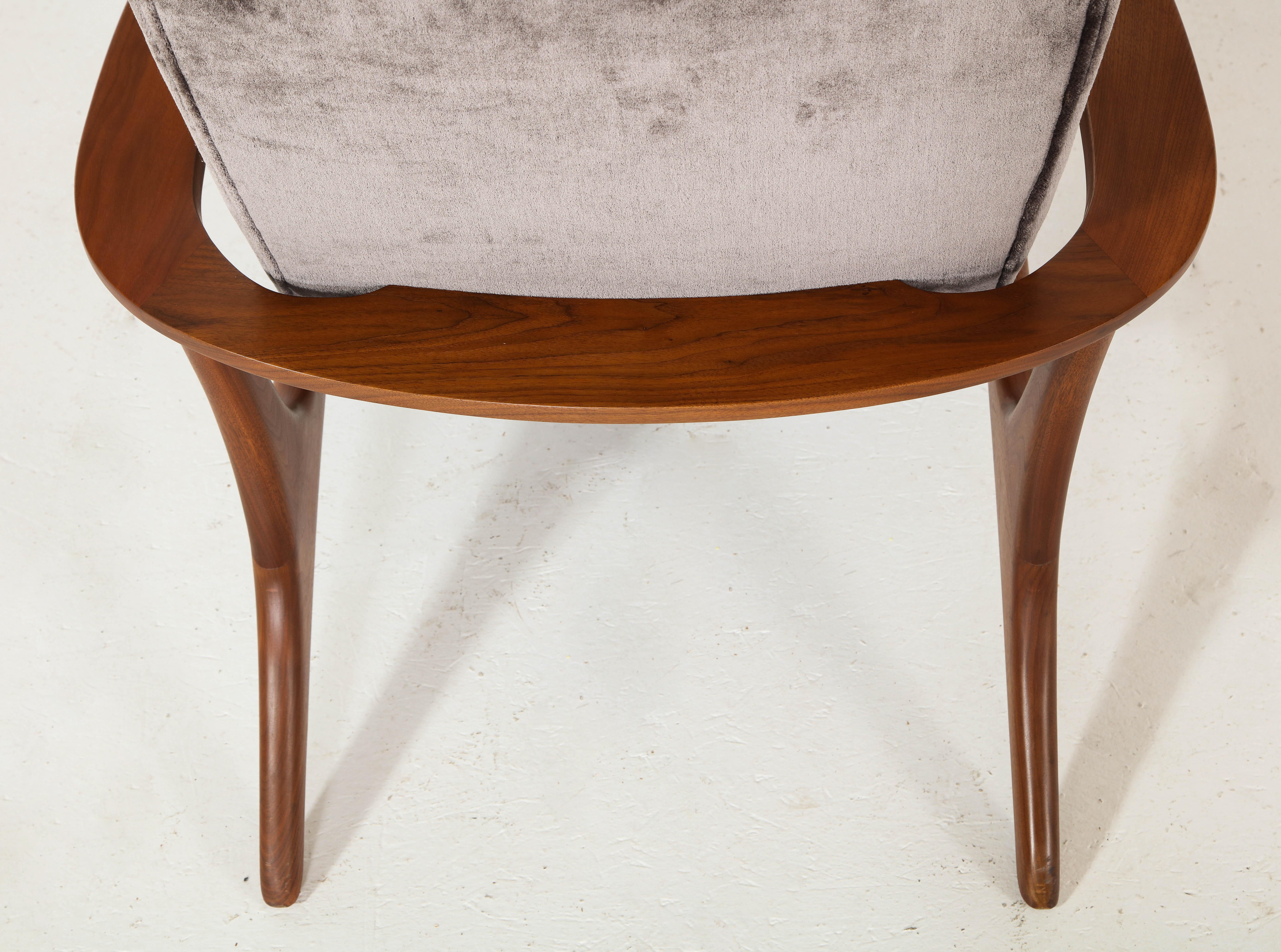 Contour Low Back Lounge Chair Offered by Vladimir Kagan Design Group 2