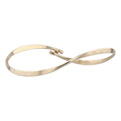 Bracciale Bangle sagomato in oro giallo 14k 6,5" con chiusura a gancio