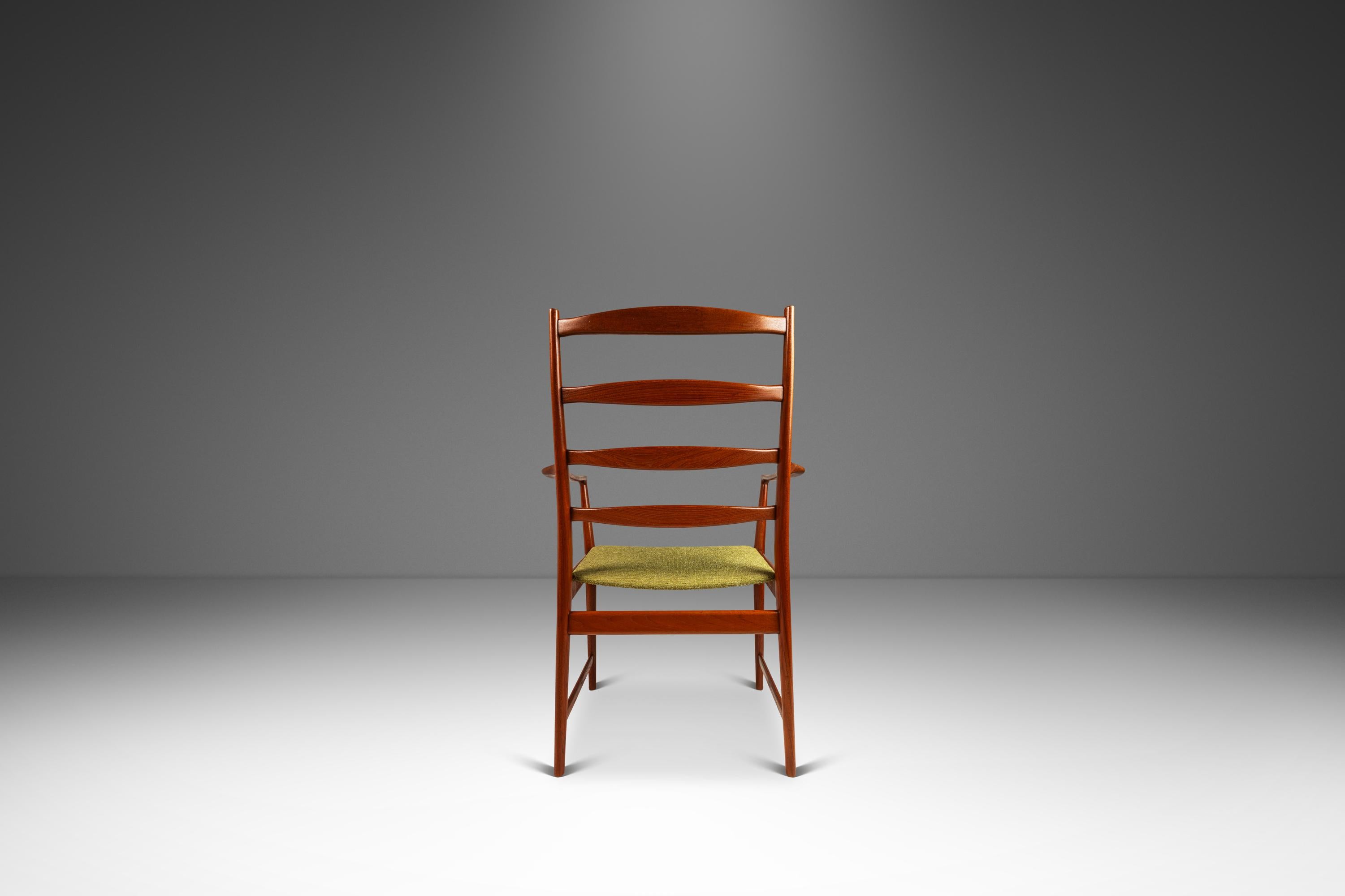 Danese Poltrona con schienale a scaletta in teak, Torbjørn Afdal, Vamo, Danimarca, 1960 ca. in vendita