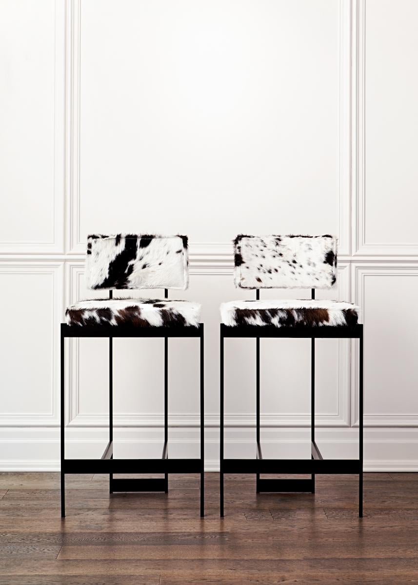Contralto Bar Stool in White Leather with Satin Black Finish by Powell & Bonnell For Sale 3