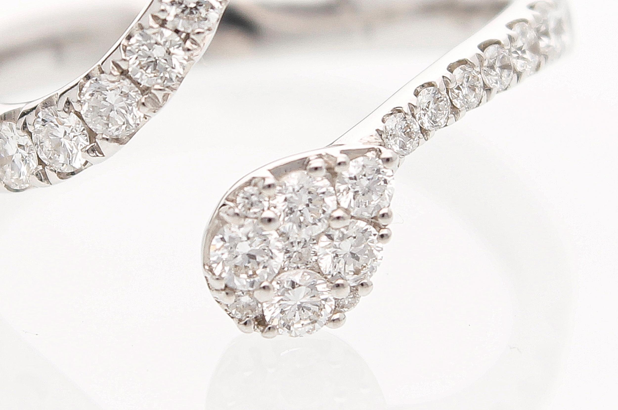Bague Contrariè avec diamants taille brillant 1.10 Ct. Or blanc 18 carats en vente 12
