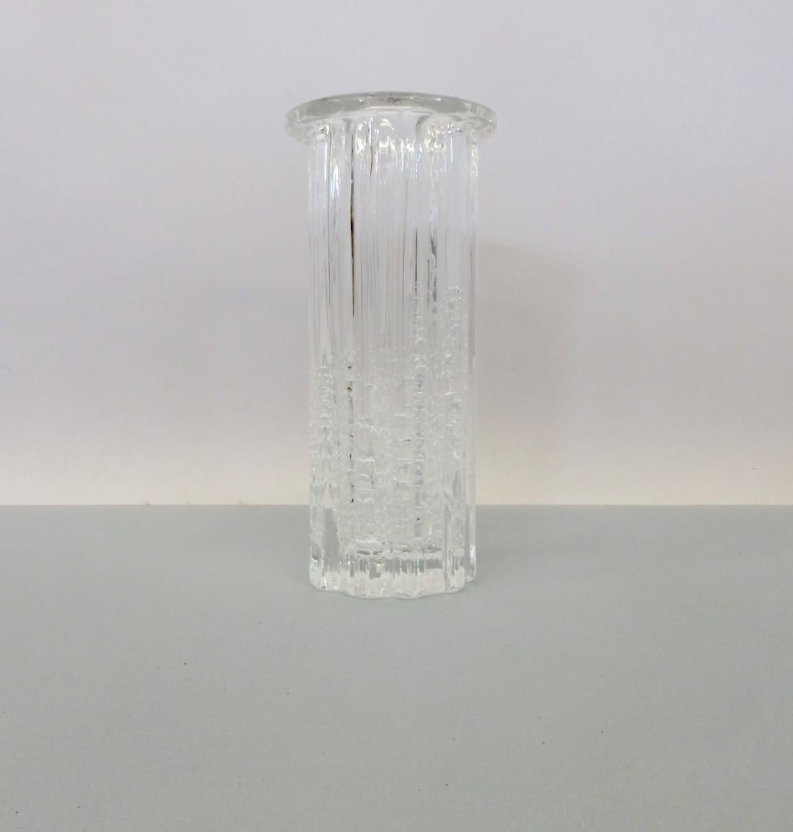 Controlled bubble clear glass vase. Attributed to Tapio Wirkkala for Littala. Excellent condition.
