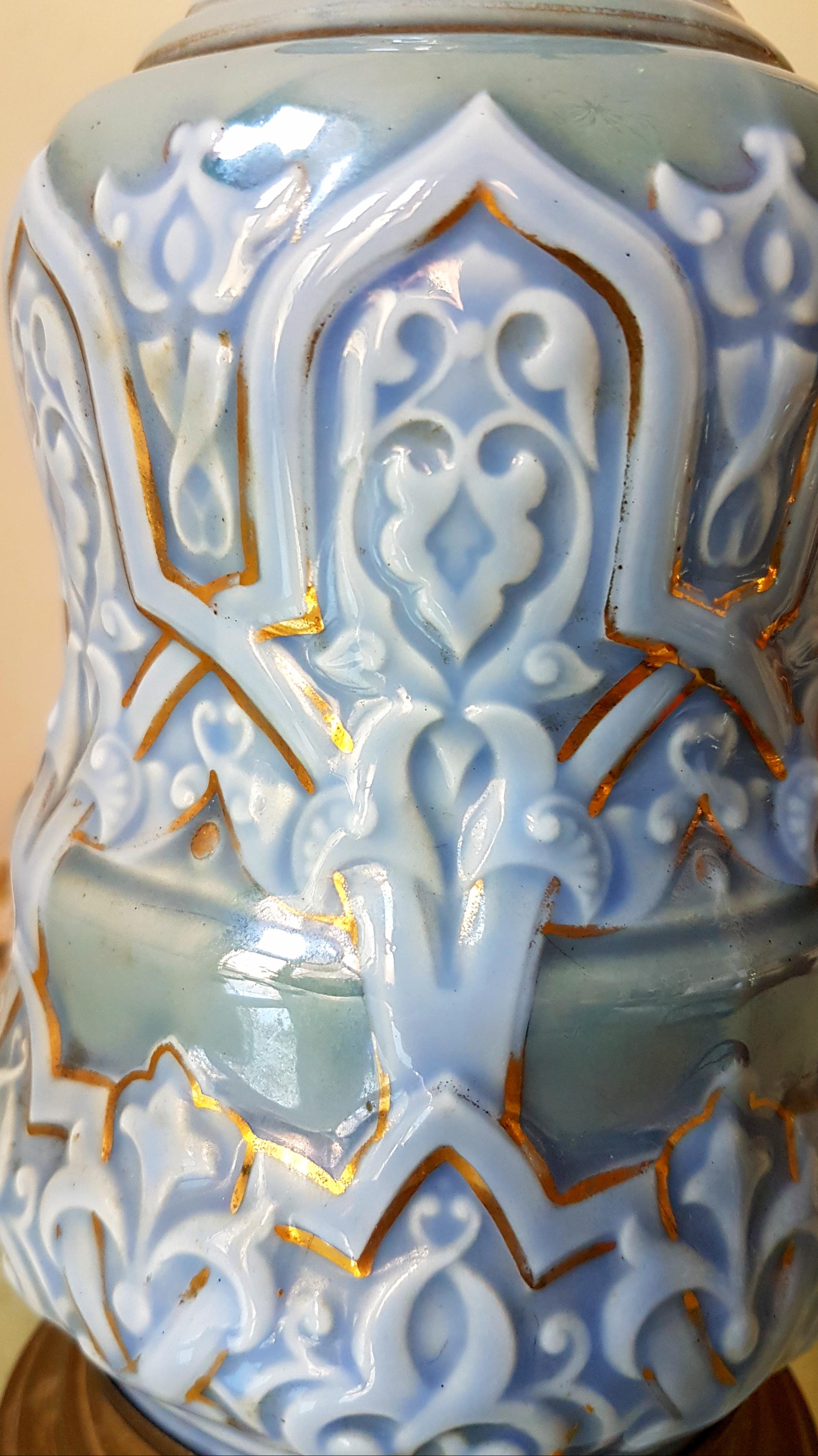 Converted Antique Ceramic Oil Table Lamp in Blue, Turquoise and Gold In Good Condition For Sale In AMSTERDAM, NH
