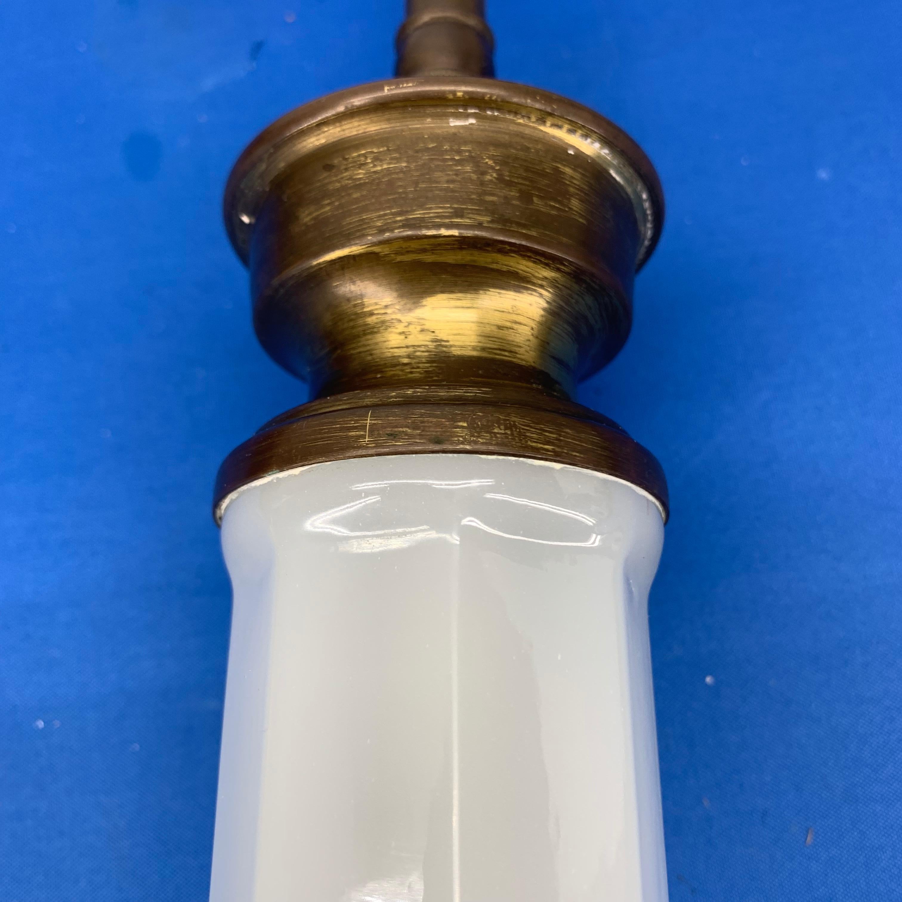 Converted French Oil Opaline and Brass Table Lamp For Sale 4