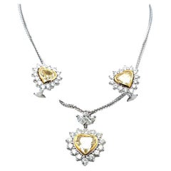 Collier et boucles d'oreilles convertibles en or 18 carats avec pendentif en forme de cœur de 10,50 ct de diamant jaune