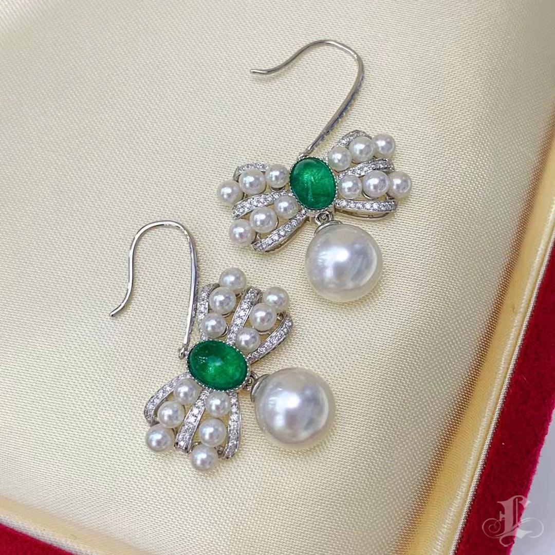 【Vine Symphony】Pendientes convertibles de Mar del Sur y Perla Akoya con cinta esmeralda en venta 3