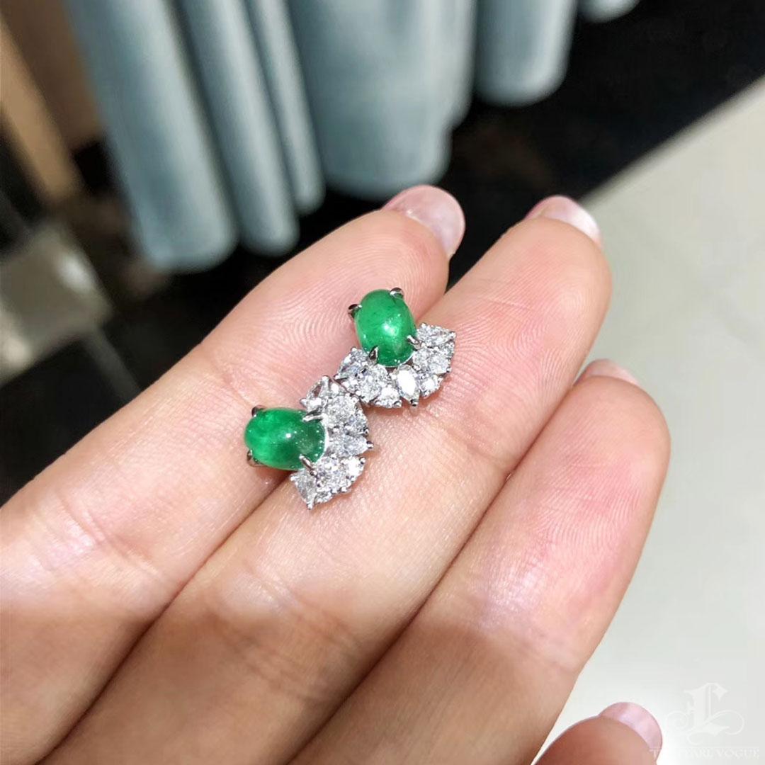 【Jādora】Convertible 2-in-1 Crown-Emerald Aurora South Sea Pearl Diamond Earrings In New Condition For Sale In New York, NY