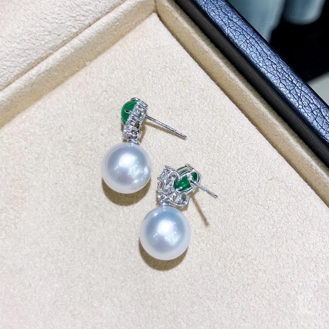 【Jādora】Convertible 2-in-1 Crown-Emerald Aurora South Sea Pearl Diamond Earrings For Sale 1