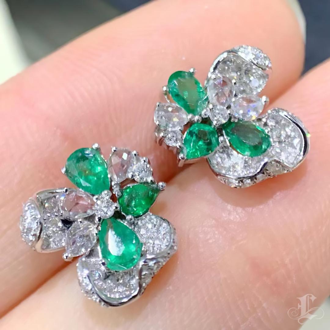 【Vine Symphony】Convertible Verdant Bloom Emerald & South Sea Pearl Drop Earrings In New Condition For Sale In New York, NY