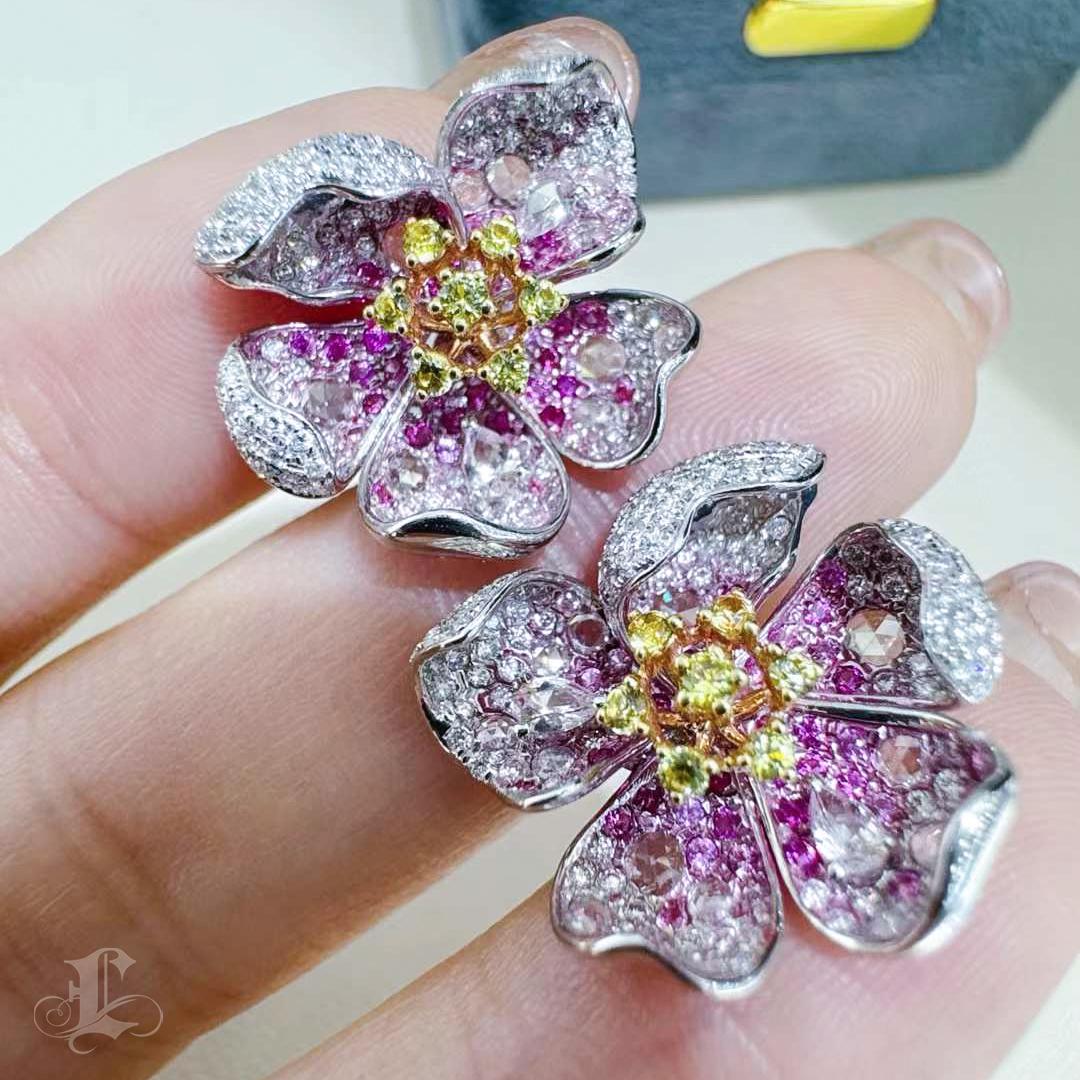 【Vine Symphony】Convertible Petalburst South Sea Pearl Diamond Sapphire Earrings In New Condition For Sale In New York, NY