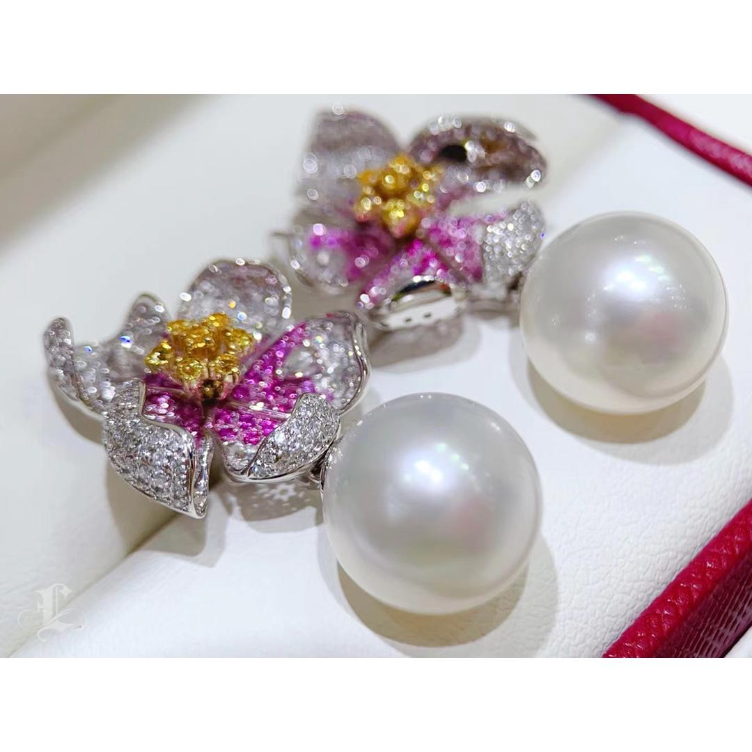 【Vine Symphony】Convertible Petalburst South Sea Pearl Diamond Sapphire Earrings For Sale 4