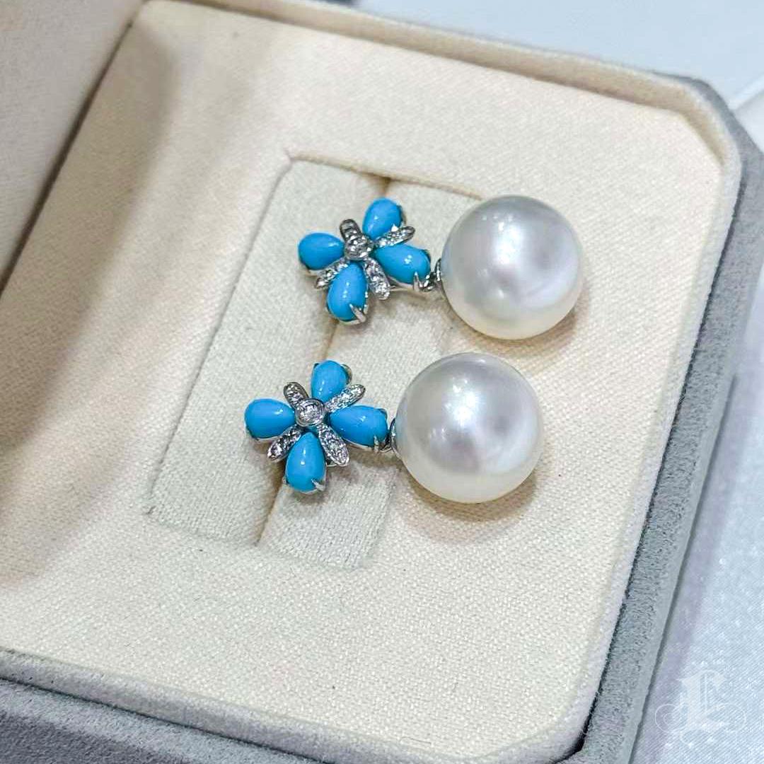 【Caelmare】Convertible 2-in-1 Blossom South Sea Pearl Turquoise Diamond Earrings For Sale 3