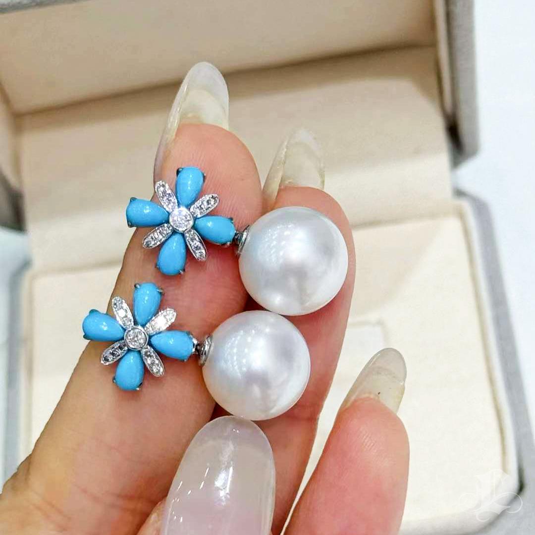 【Caelmare】Convertible 2-in-1 Blossom South Sea Pearl Turquoise Diamond Earrings For Sale 4