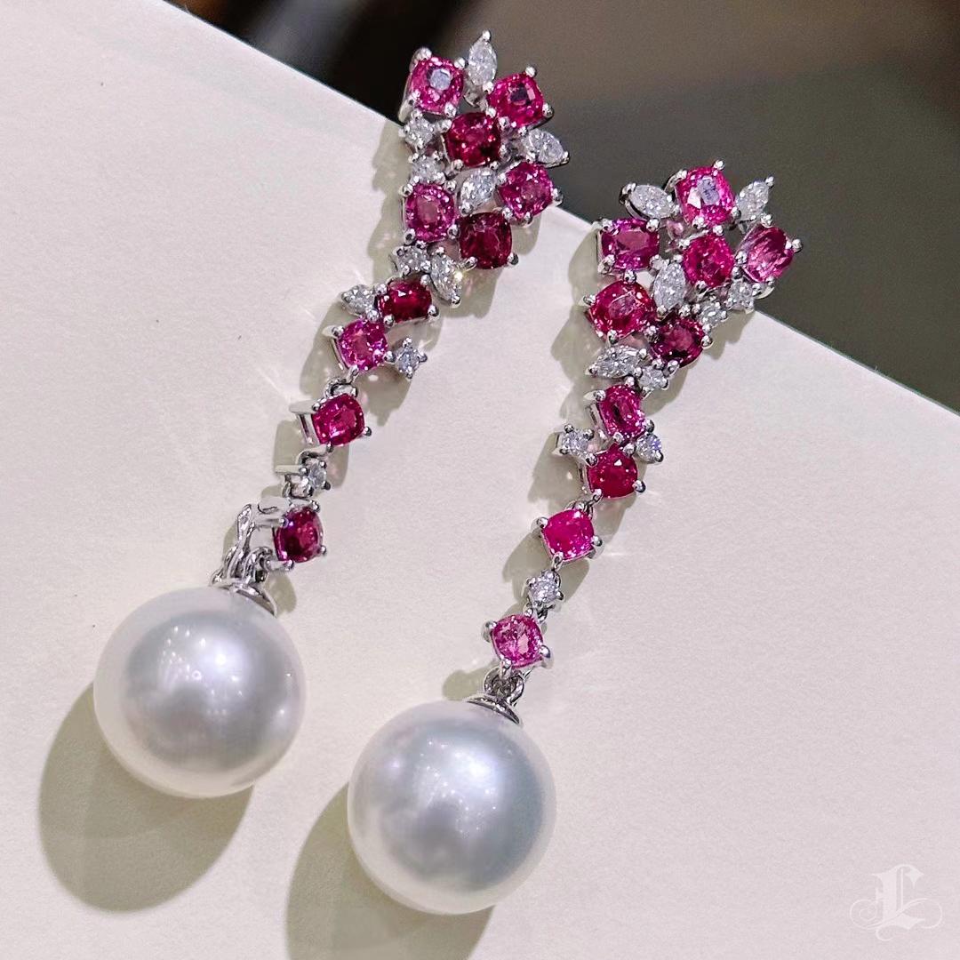 【Vine Symphony】Blossomfire ConvertibleSüdseeperle Spinell Diamant Ohrringe im Angebot 1