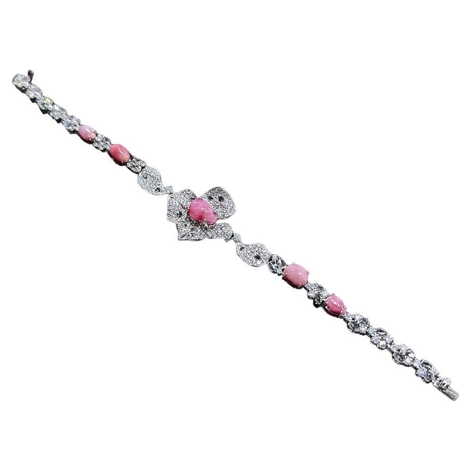 【Conchéa】Regal Flame Conch Pearl & Diamond Bracelet — 8.28ct For Sale